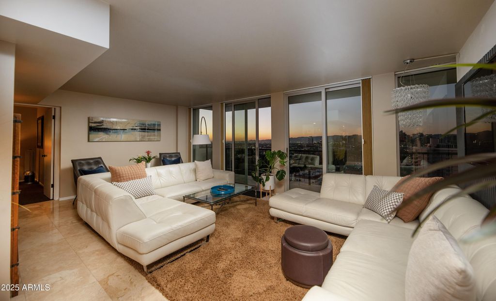 Photo of 2323 N Central Avenue #1701, Phoenix, AZ 85004 (MLS # 6944483)