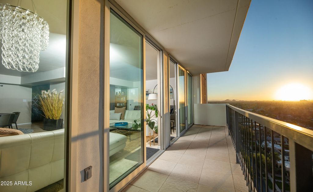 Photo of 2323 N Central Avenue #1701, Phoenix, AZ 85004 (MLS # 6944483)