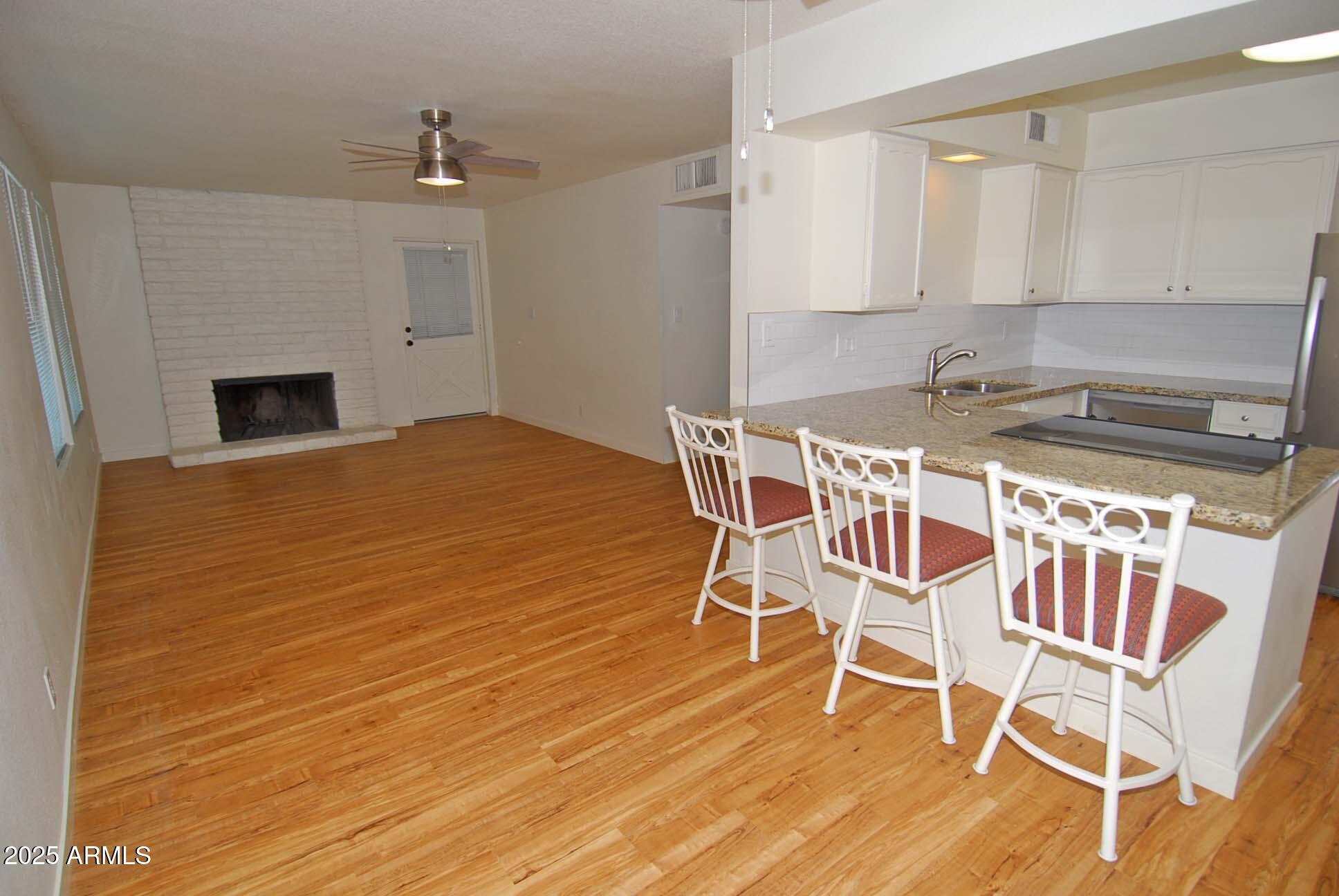 2015 E SOUTHERN Avenue 23