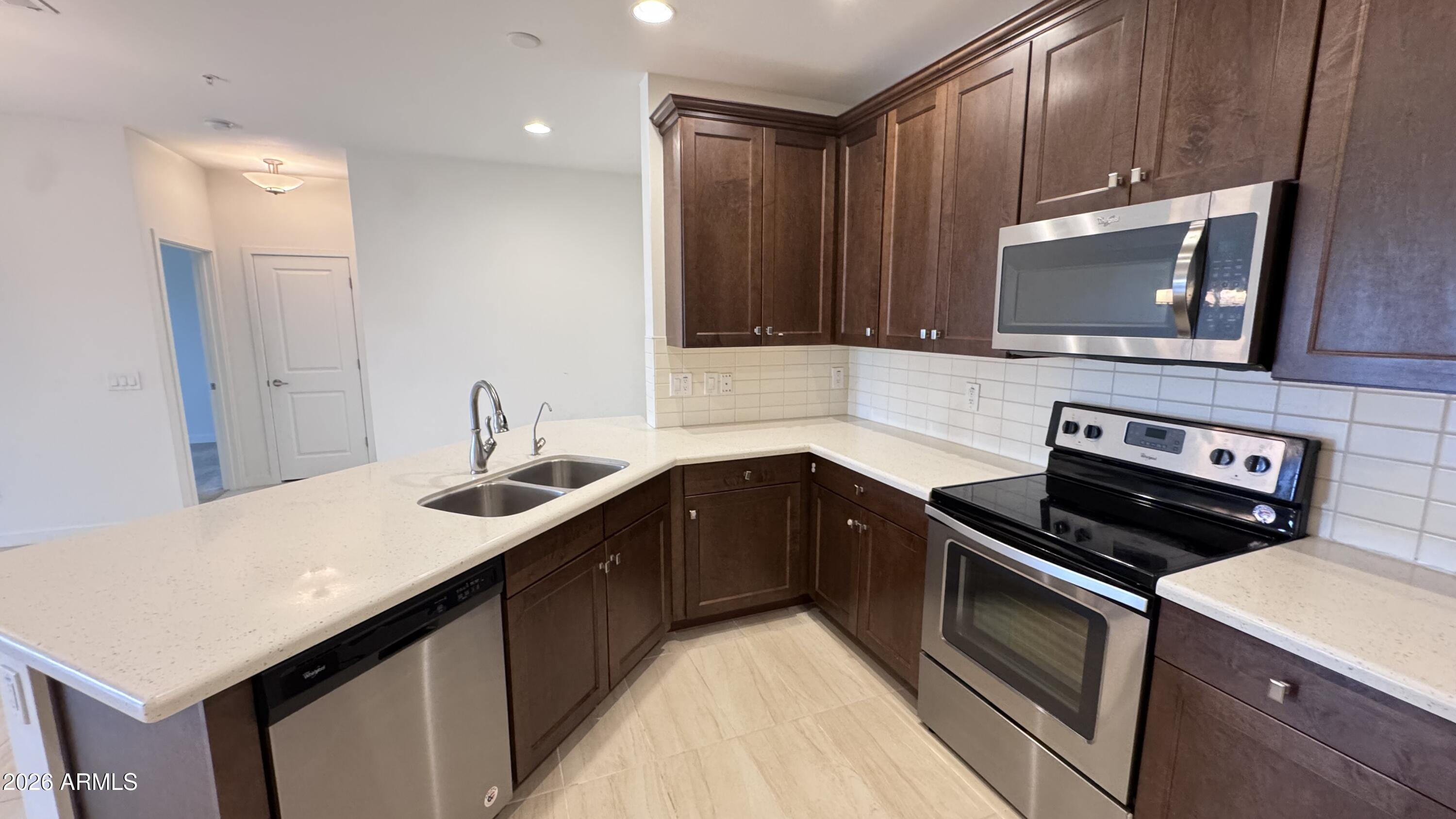 2511 W QUEEN CREEK Road 337