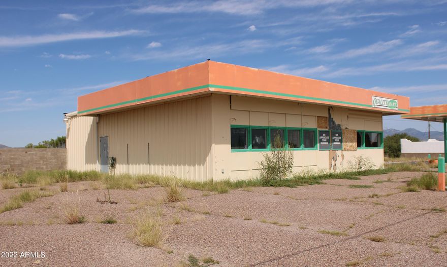 Prime Commercially zoned property in Huachuca City, just feet from highly traveled State highway 90. This property has continual traffic at any given time of day or night to make this an ideal business opportunity for a mini mart, fast food restaurant, ice cream shop, coffee shop, car rental/sales and many various shops or businesses.
Huachuca city is located near Sierra Vista, Ft Huachuca Military Base, Tombstone, Benson and Tucson.