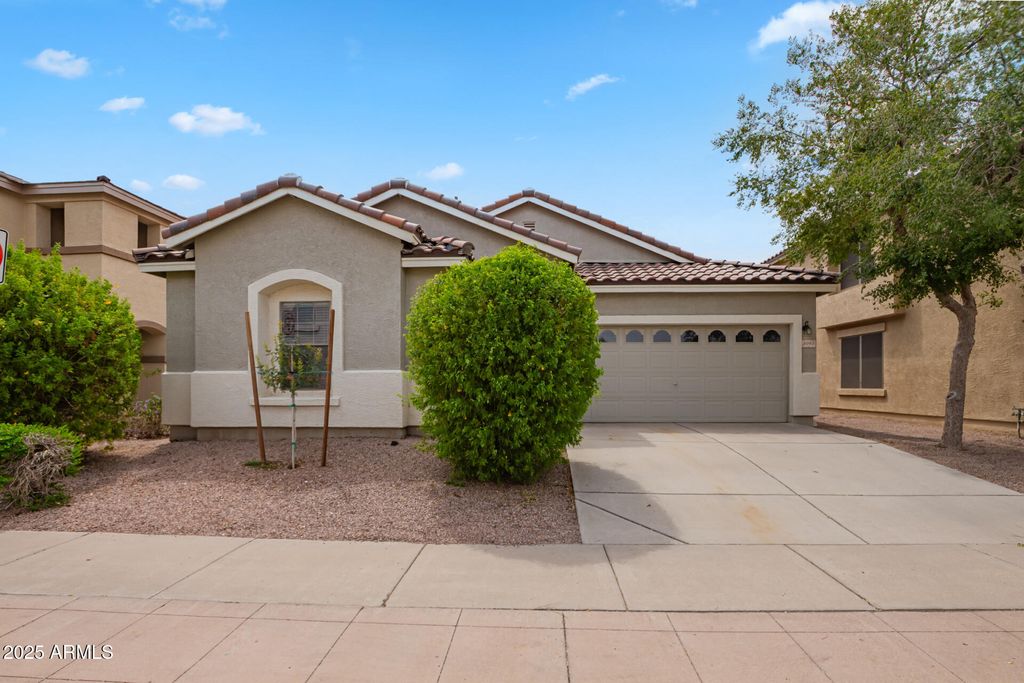 Photo of 3065 E Santa Rosa Drive, Gilbert, AZ 85234 (MLS # 6914005)