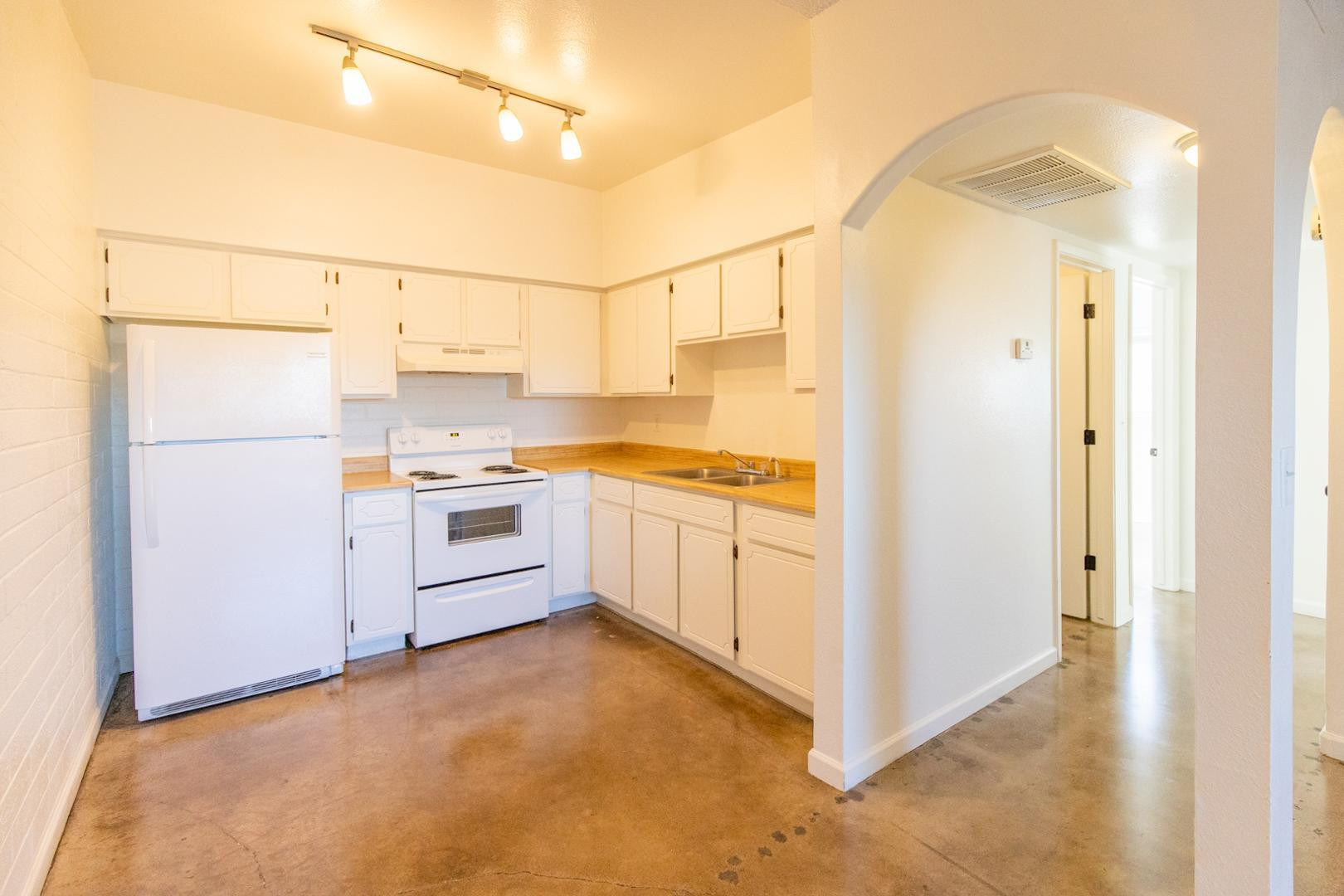1343 W 3rd Street Apt 3