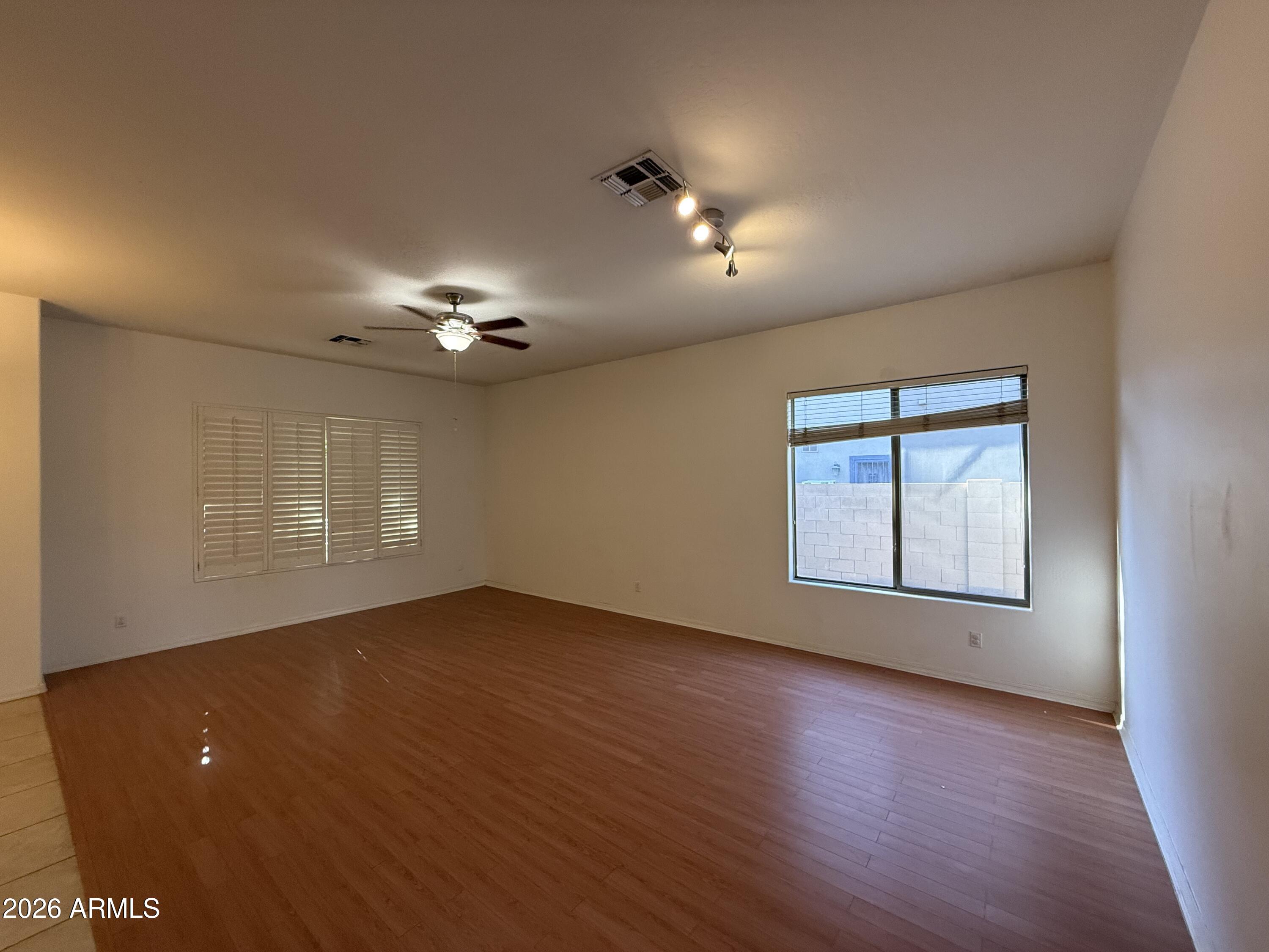 101 S PRESIDIO Drive