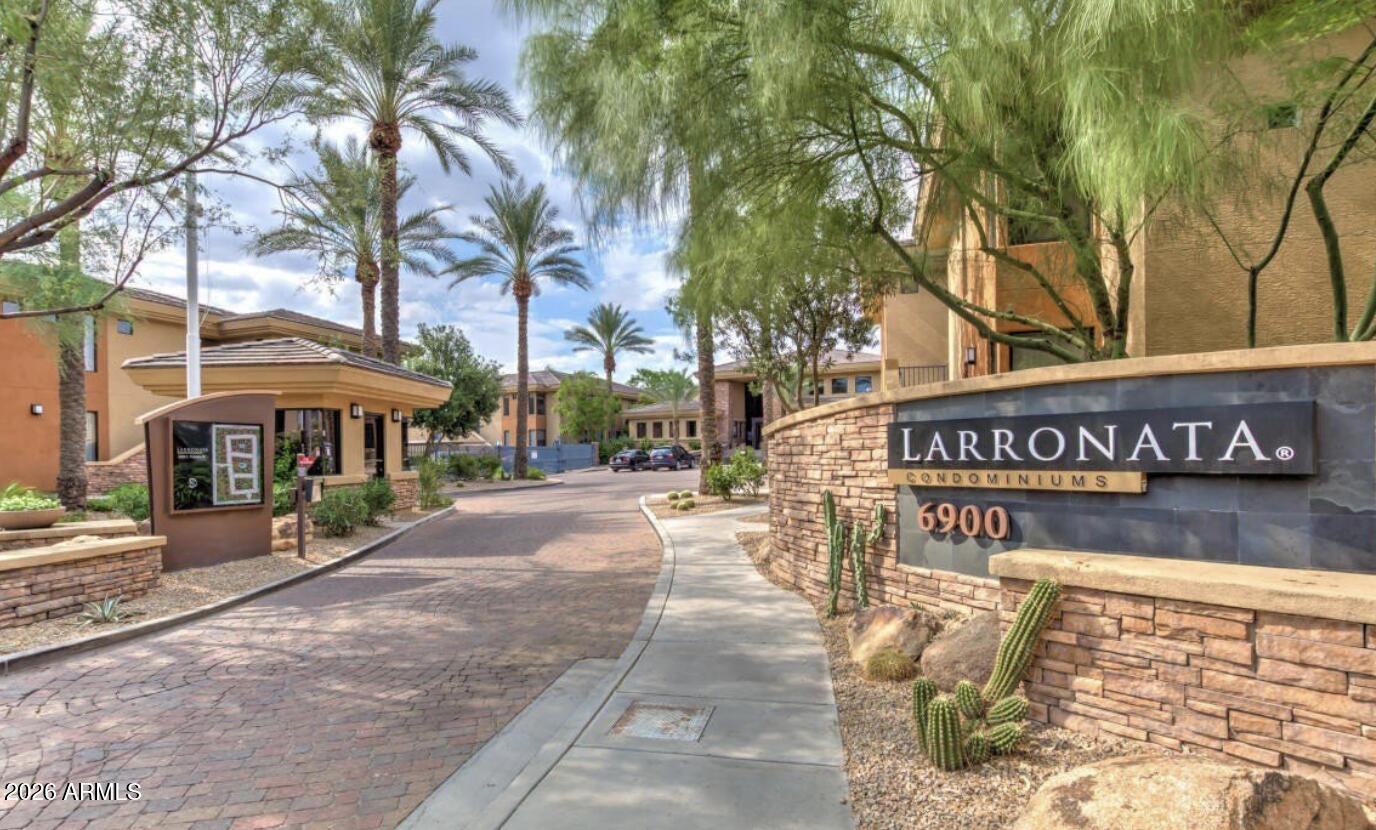 6900 E PRINCESS Drive 2200