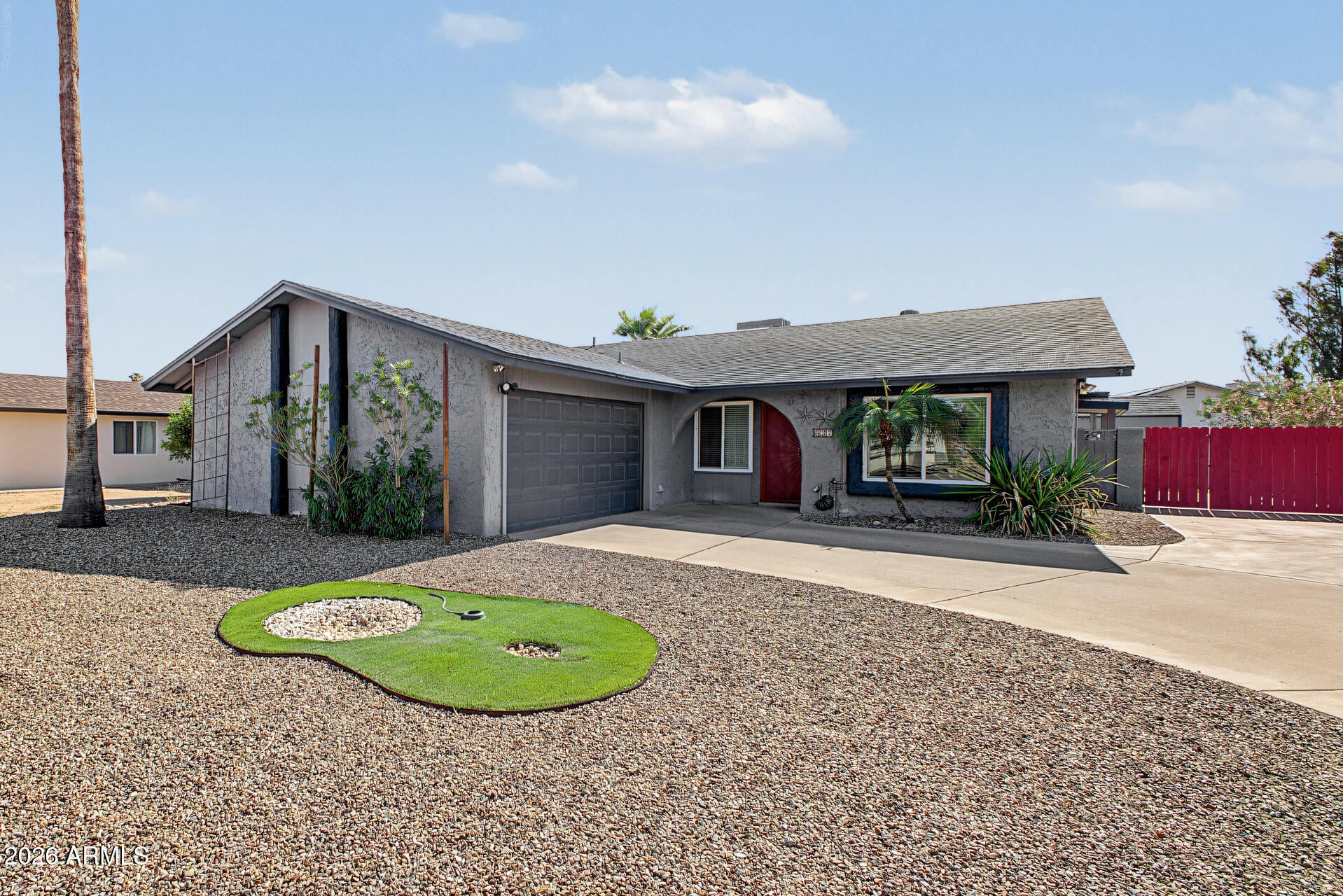637 W GARNET Avenue