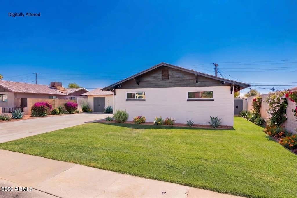 Photo of 6201 W Indianola Avenue, Phoenix, AZ 85033 (MLS # 7054423)