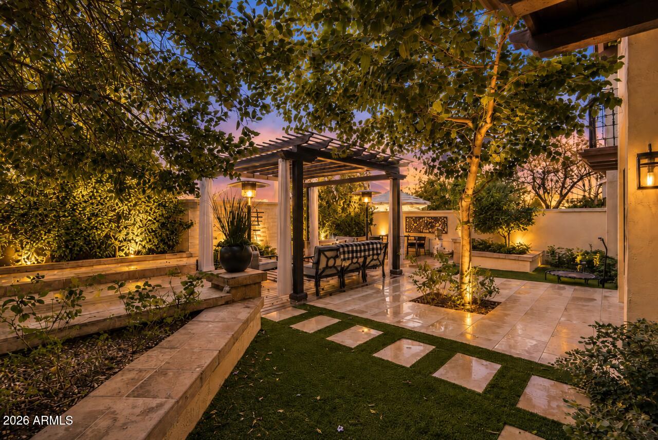 6701 N SCOTTSDALE Road 24