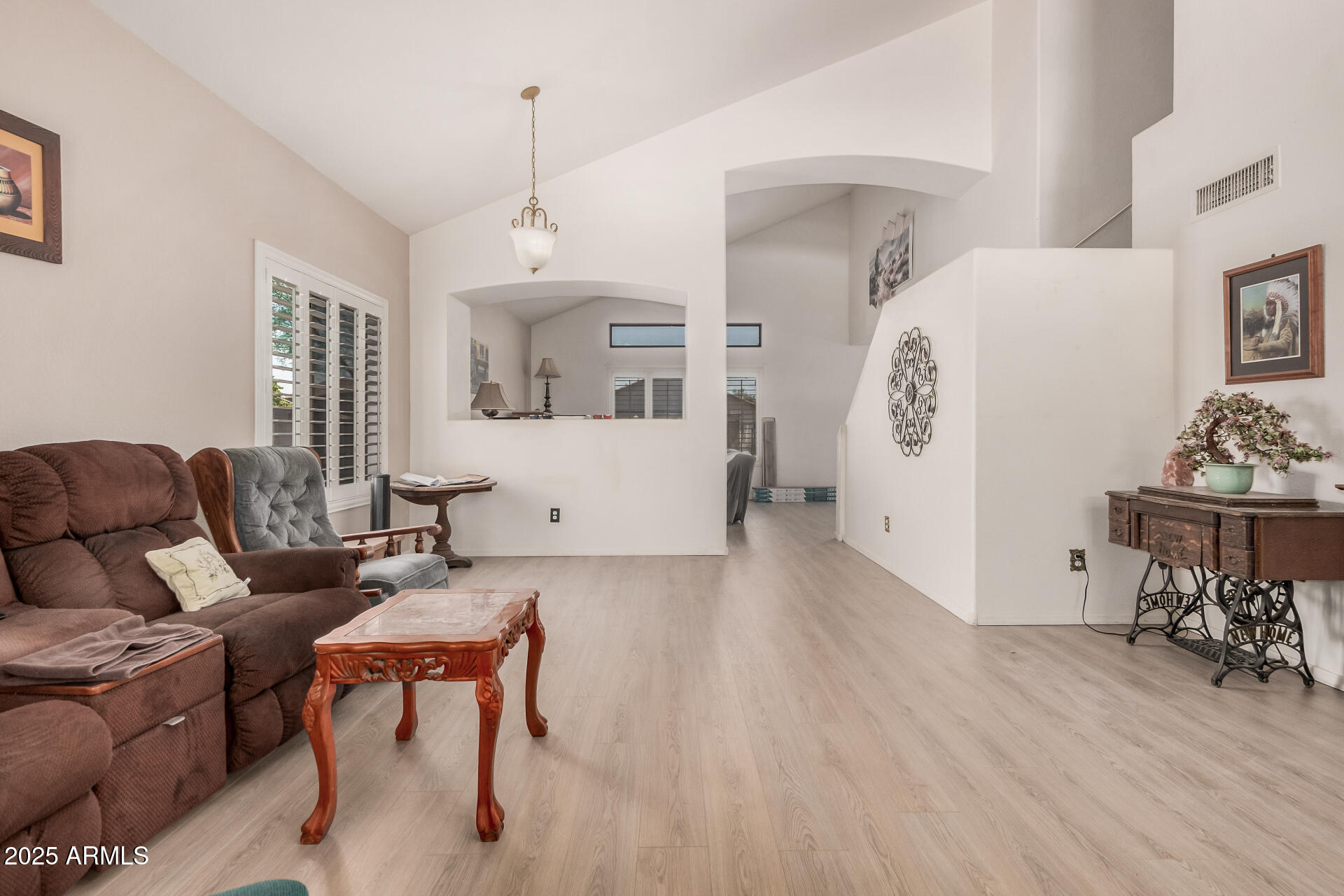 17999 W CANYON Court
