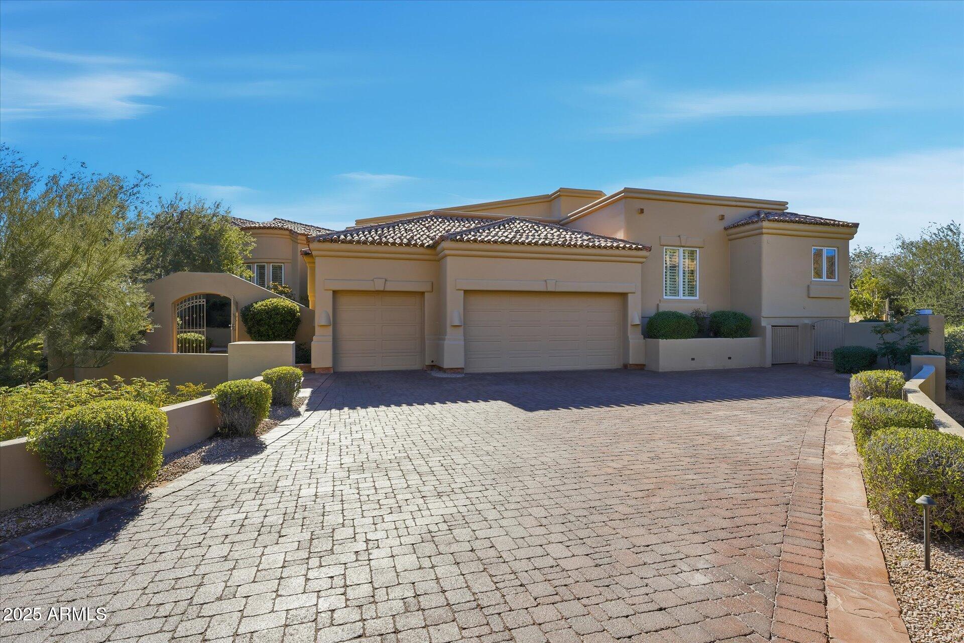 14020 S Canyon Drive