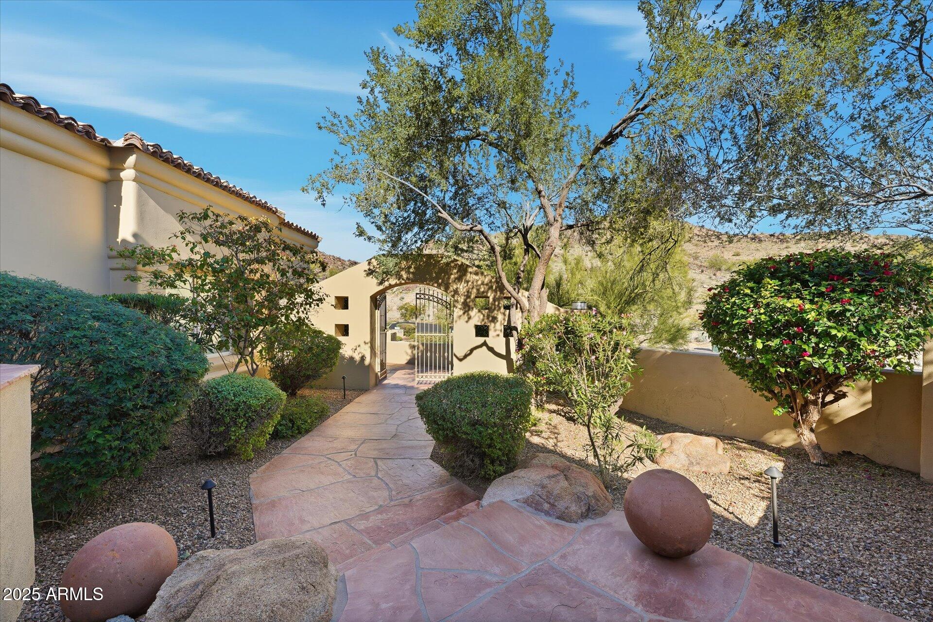 14020 S Canyon Drive