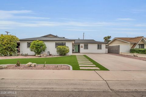 Photo of 8335 E Weldon Avenue, Scottsdale, AZ 85251 (MLS # 6997062)