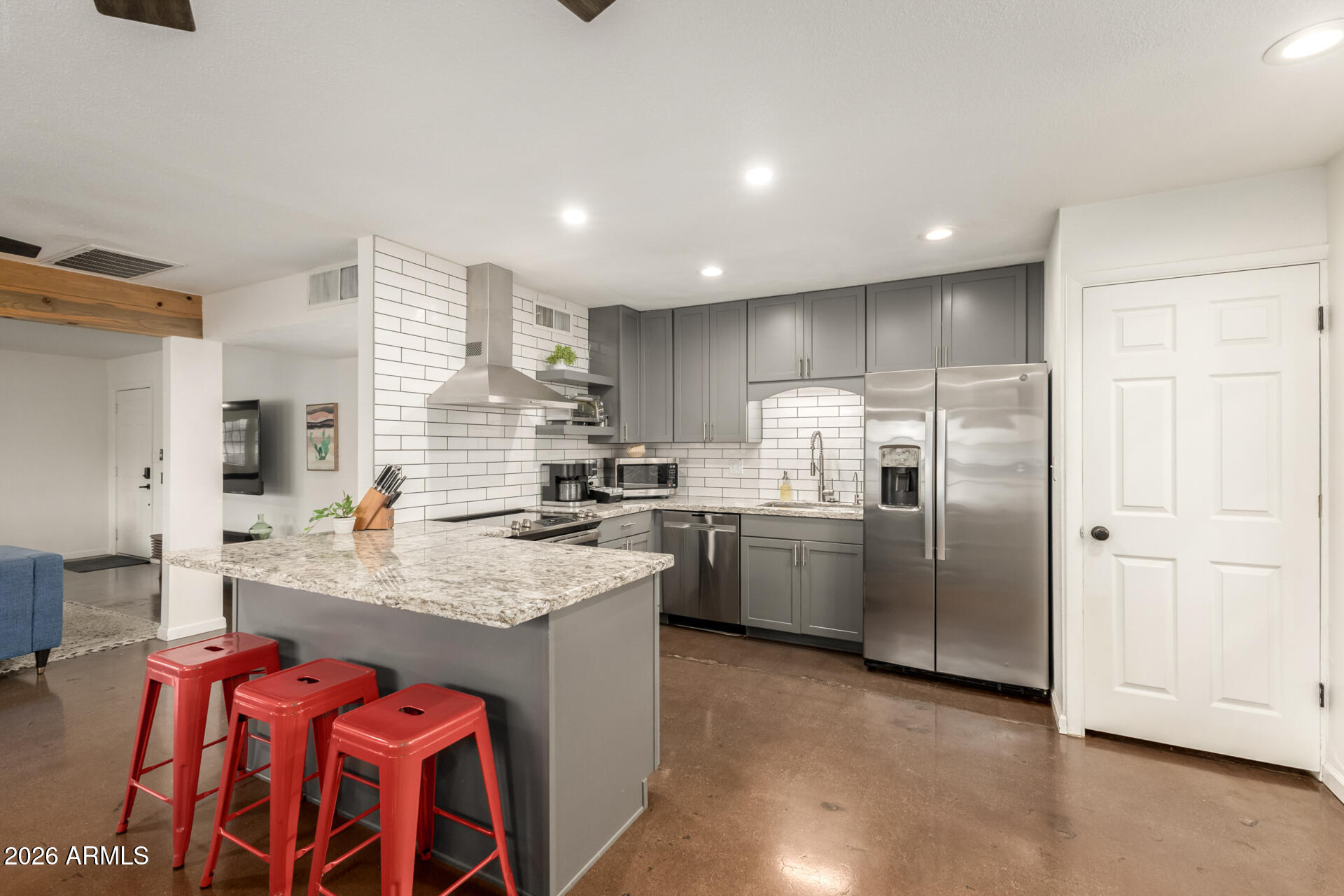 8335 E WELDON Avenue