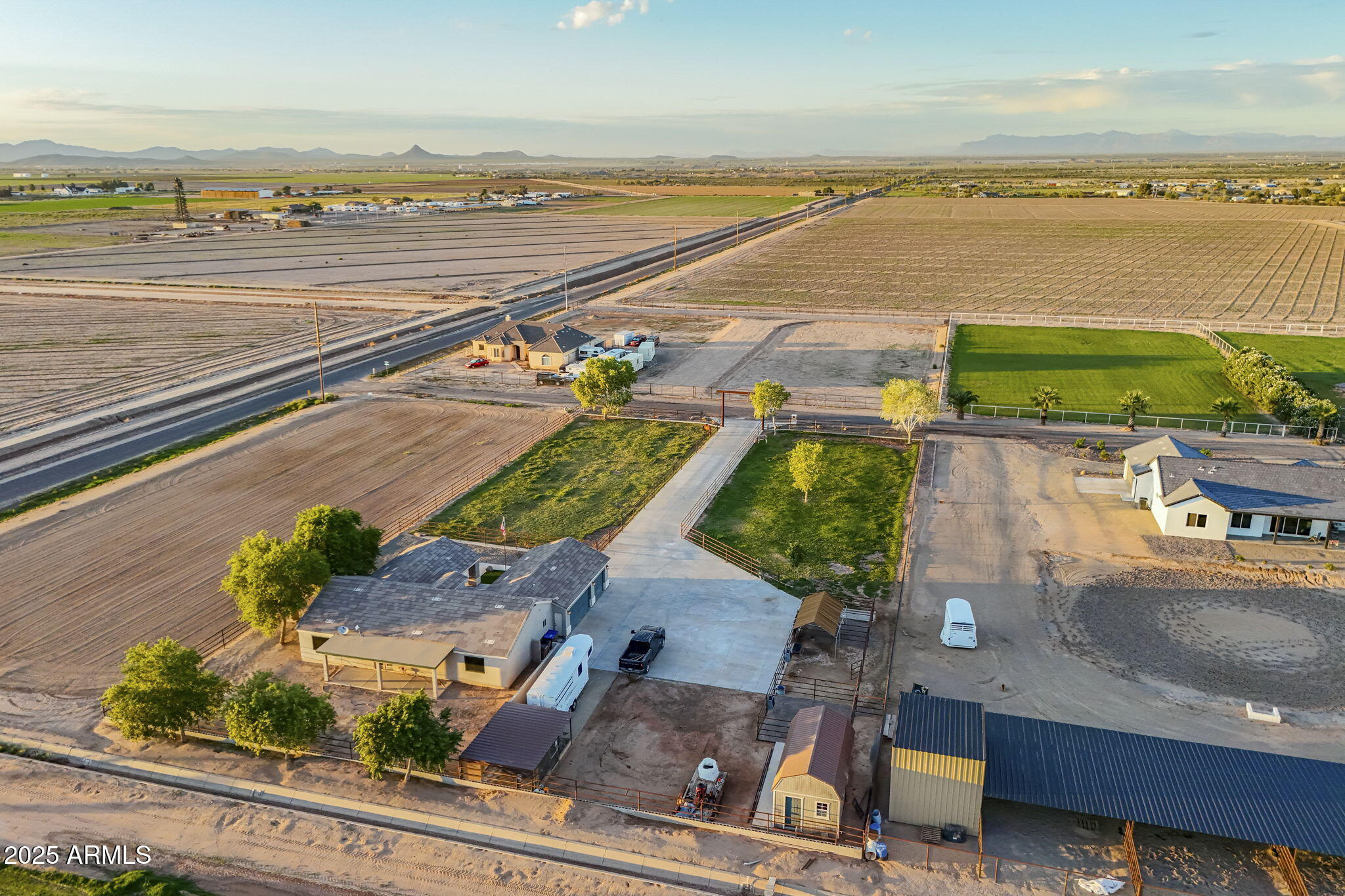 3635 E GRAYTHORN Way