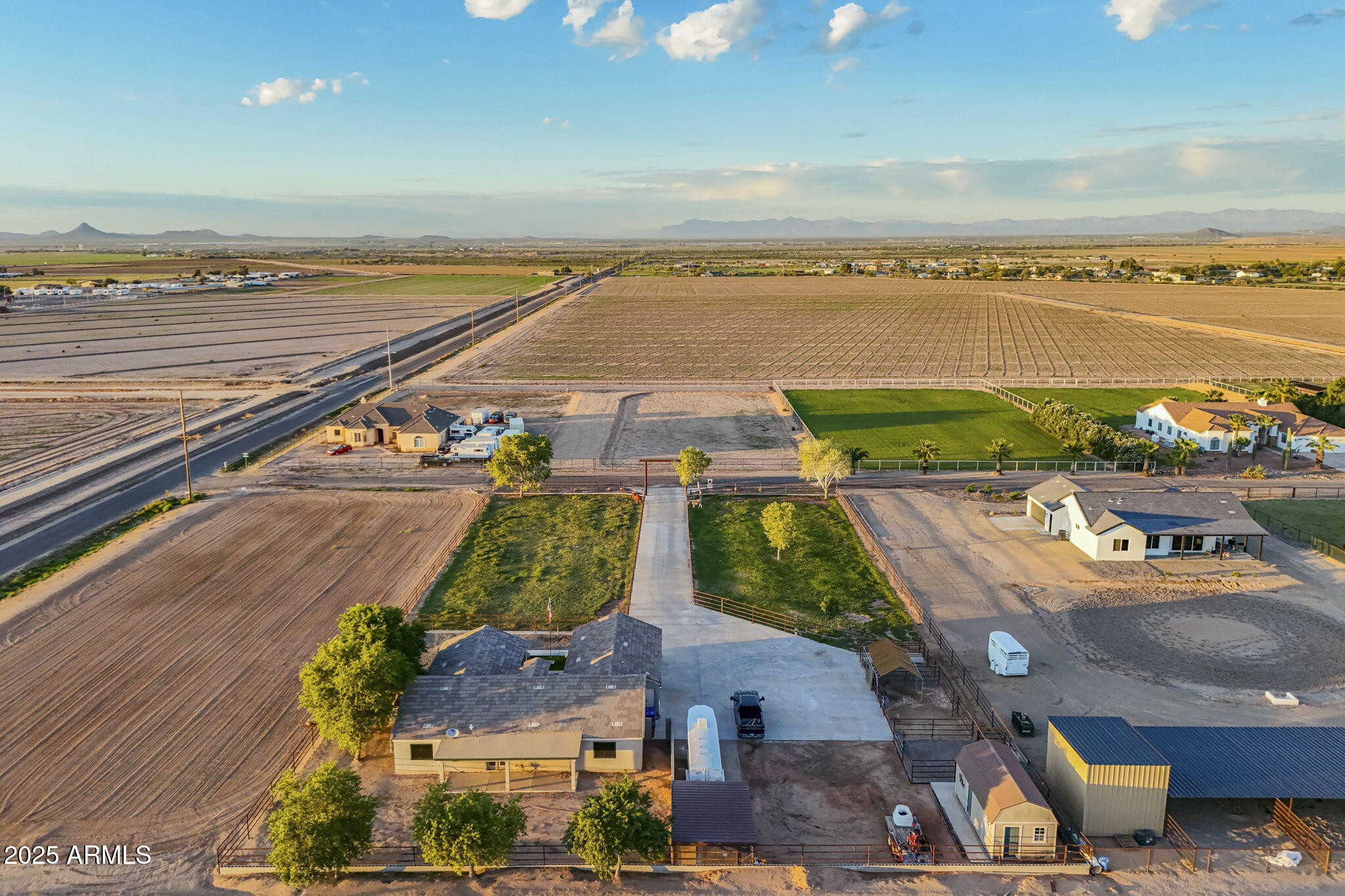 3635 E GRAYTHORN Way