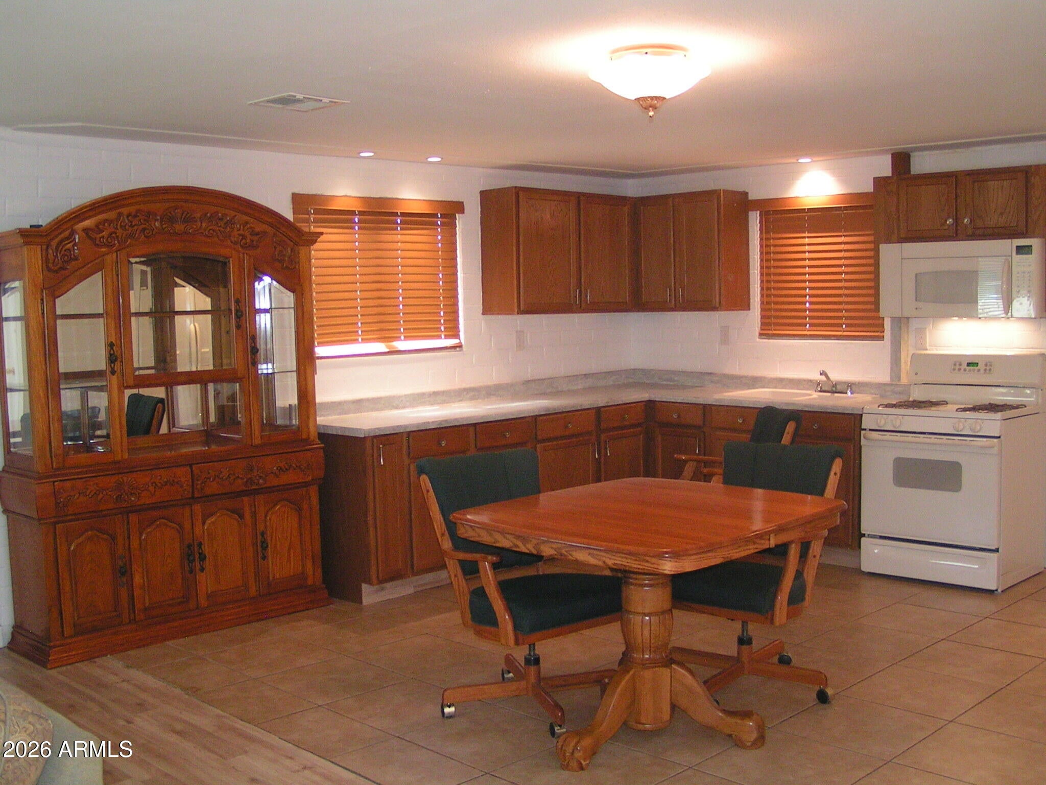 275 E OLD CHURCH Road
