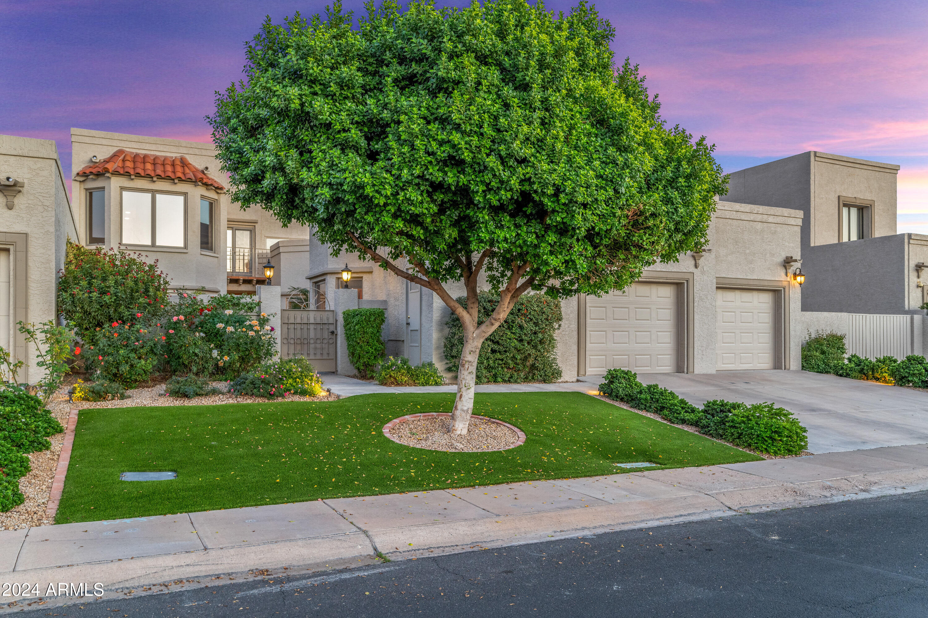 8437 N 84TH Place