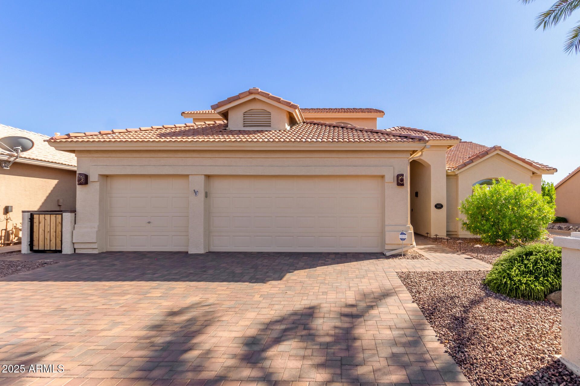 9313 E CRYSTAL Drive