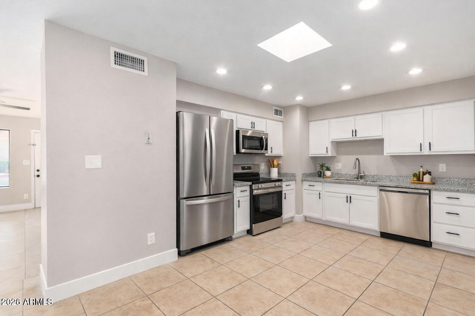 14633 N 33RD Avenue