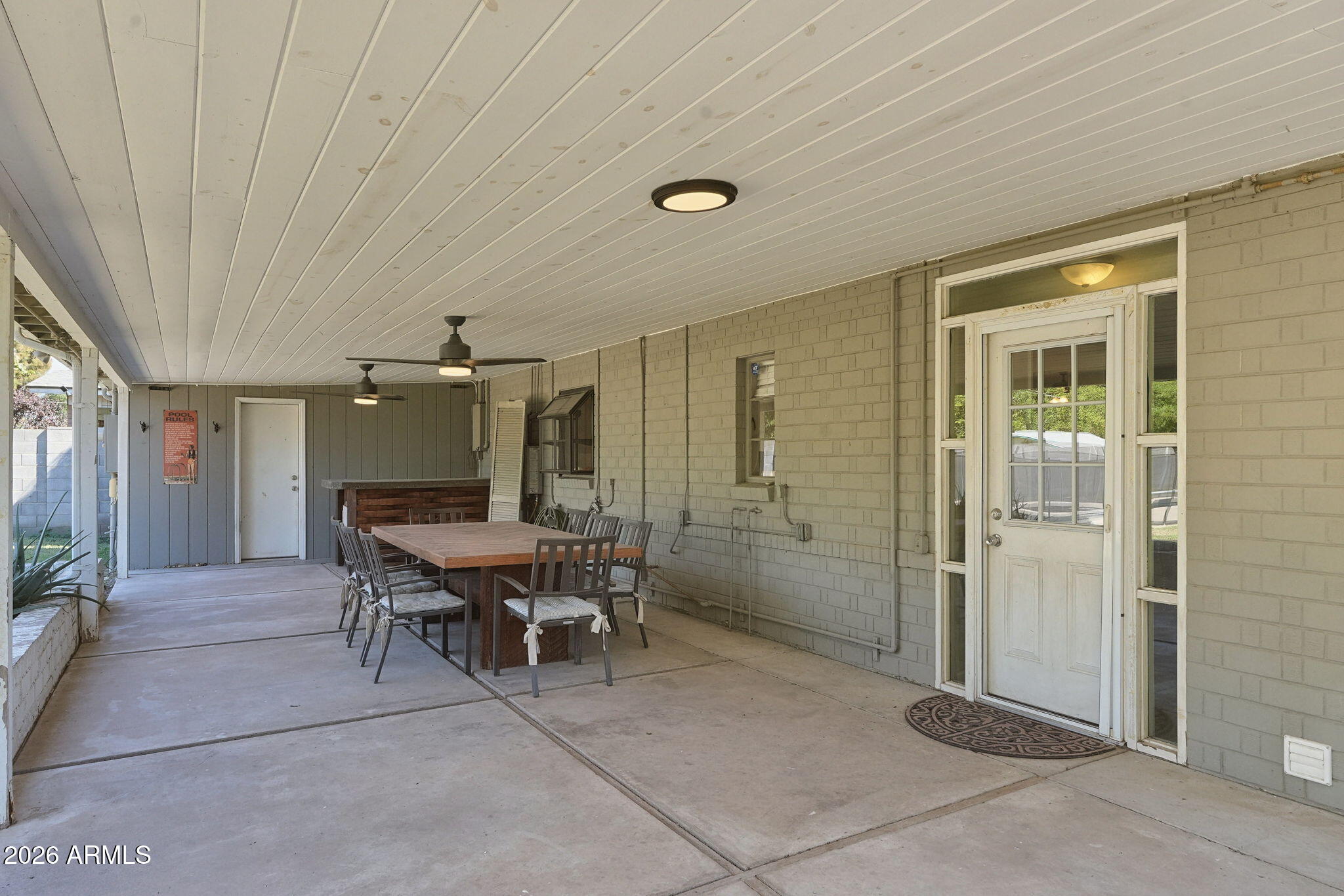 4208 E WILSHIRE Drive