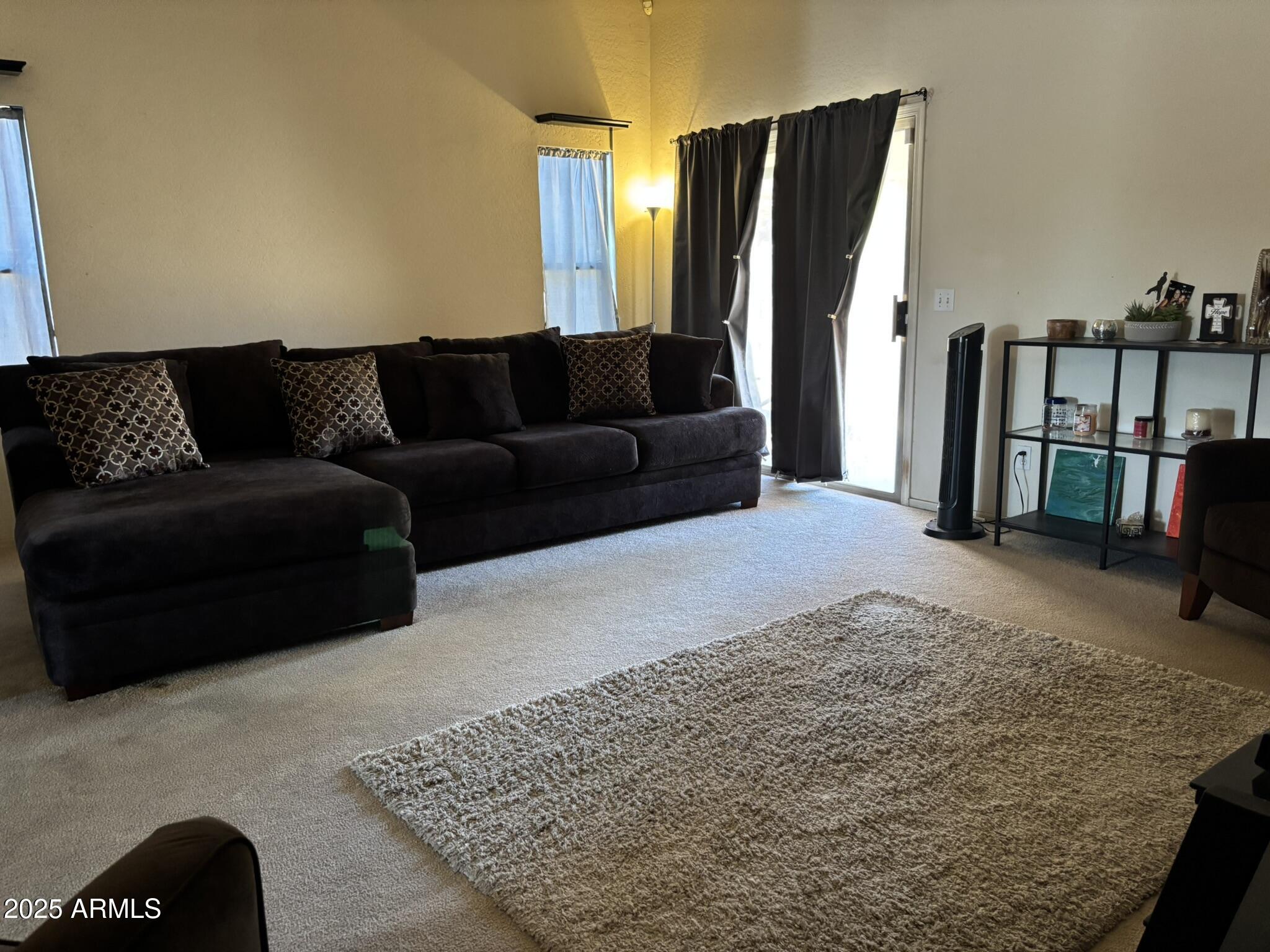 Tolleson, Arizona 85353, United States, 3 Bedrooms Bedrooms, ,2 BathroomsBathrooms,Residential,Active,187884