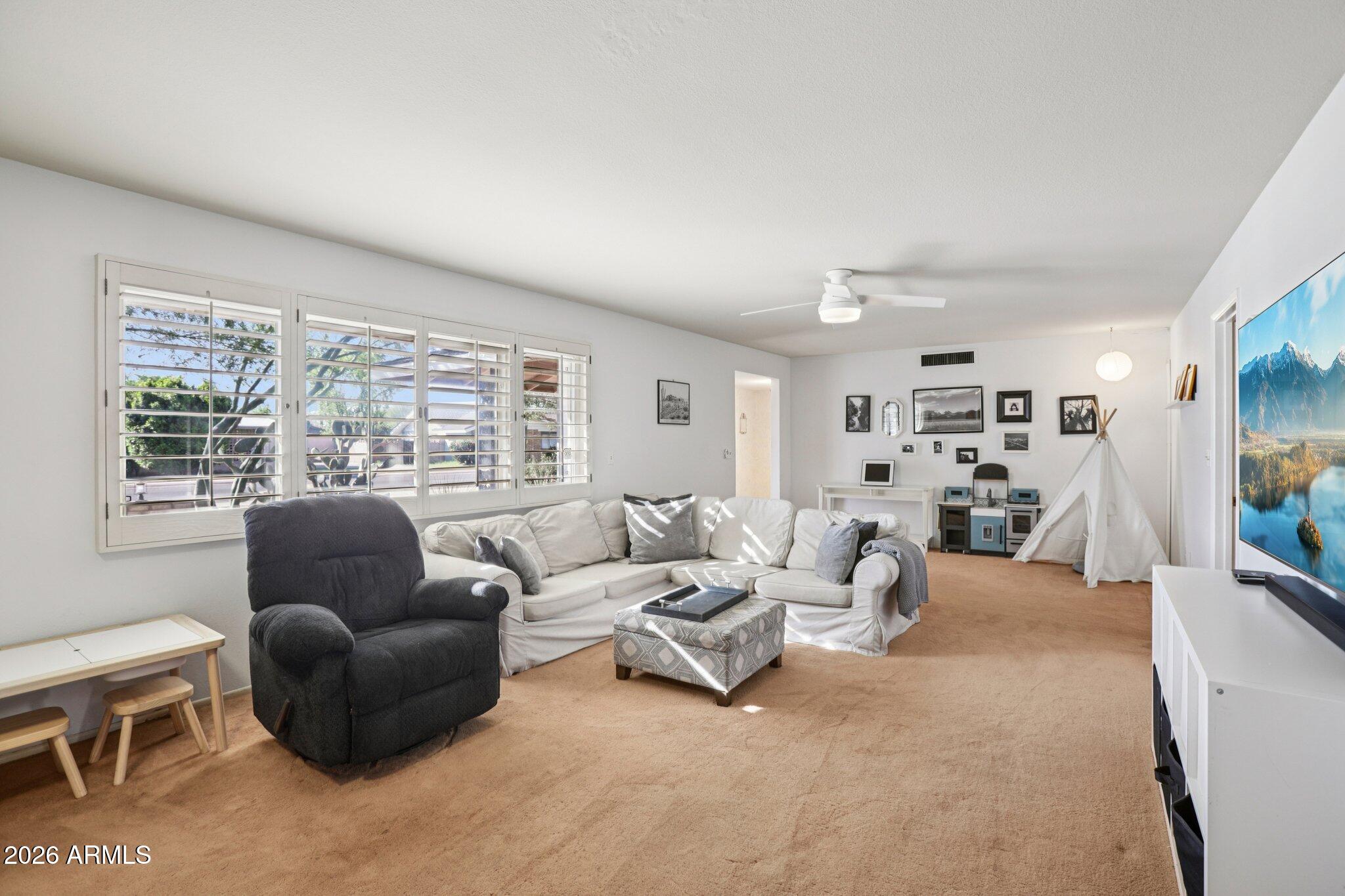 304 E CONCORDA Drive