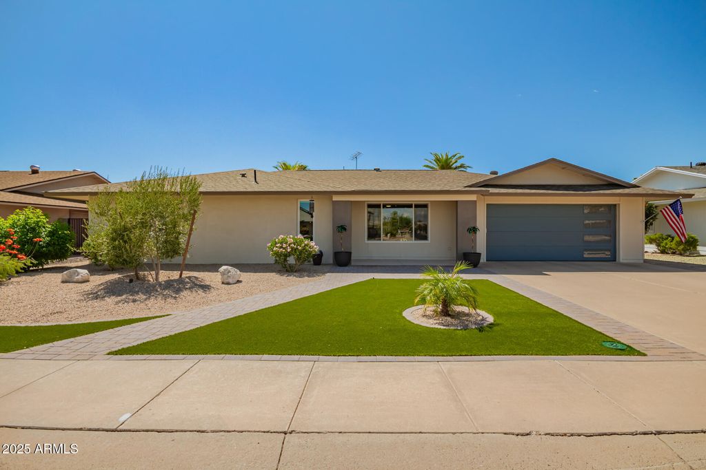 Photo of 12915 W Jadestone Drive, Sun City West, AZ 85375 (MLS # 6922853)