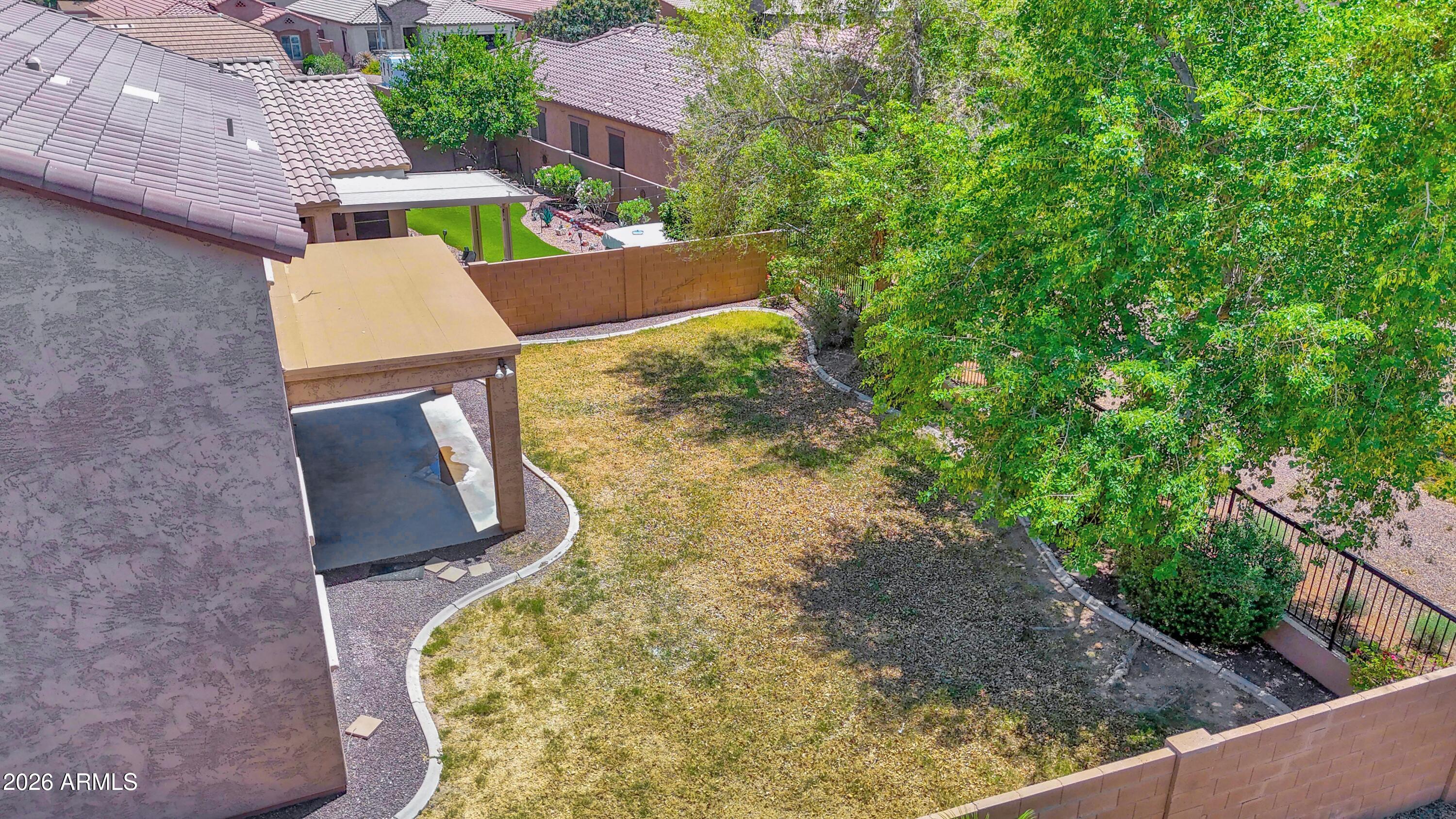 MOUNTAIN HORIZONS UNIT 8 - Residential