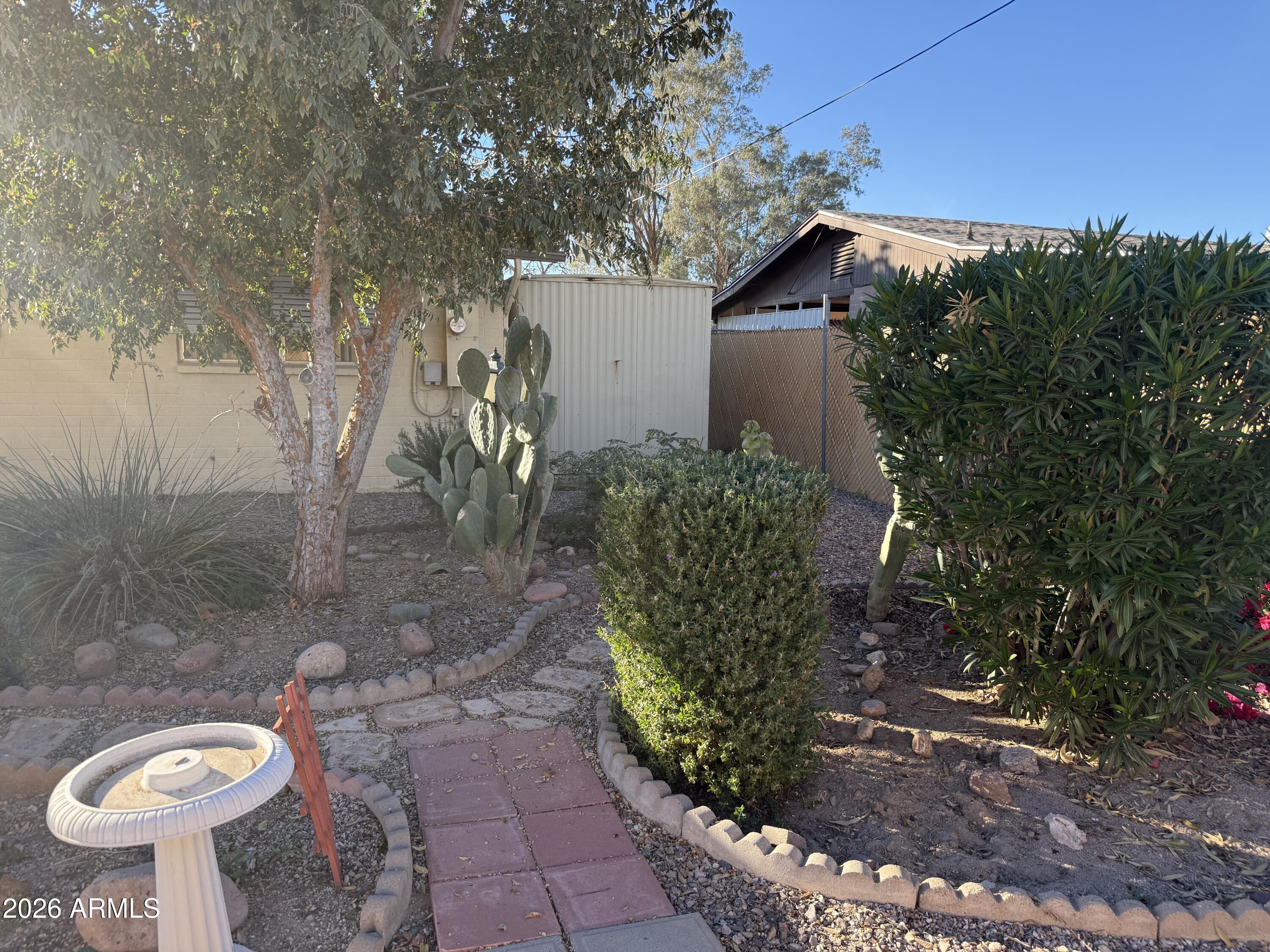 1589 S DELAWARE Drive