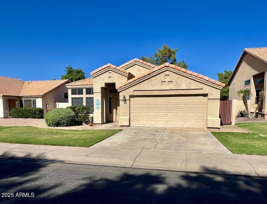 3200 S CASCADE Place