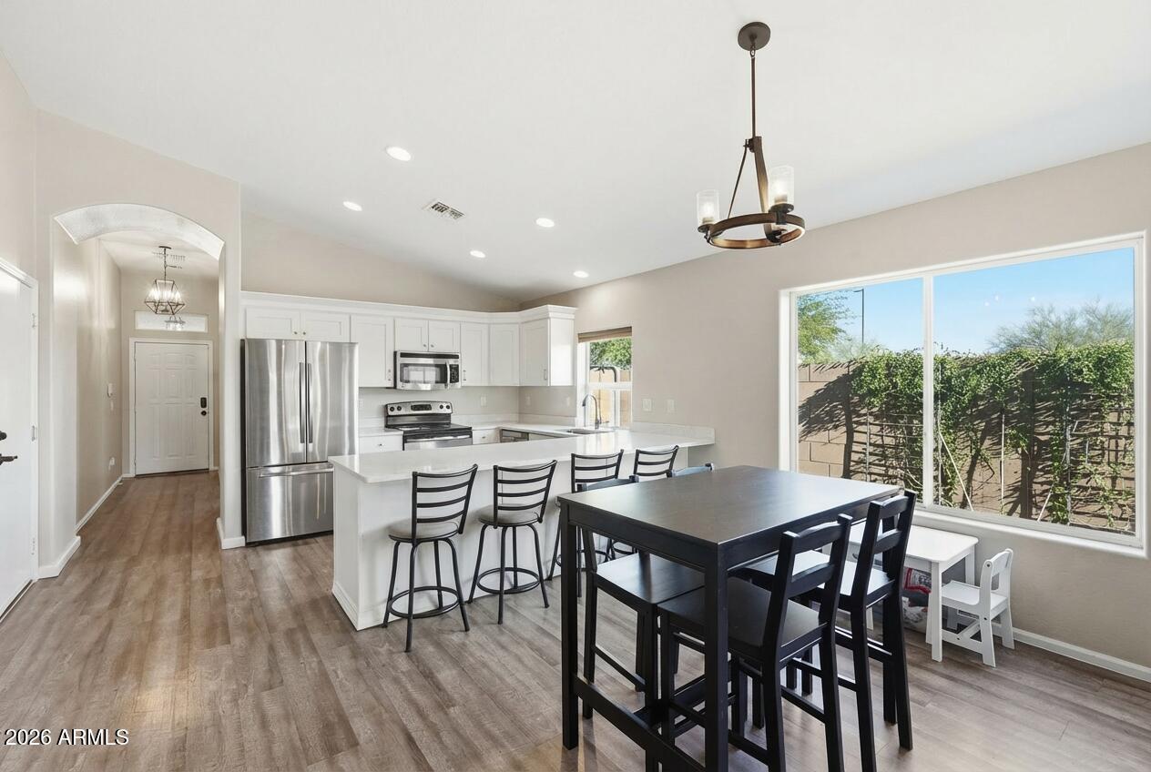 2829 E PARK VIEW Lane