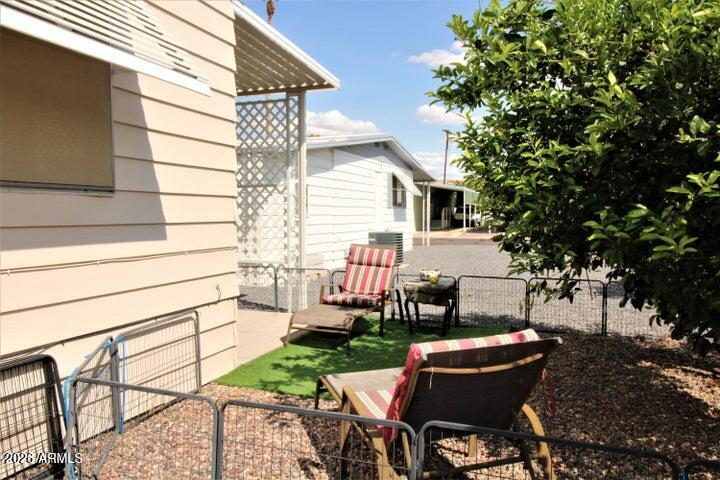 4065 E University Drive 433