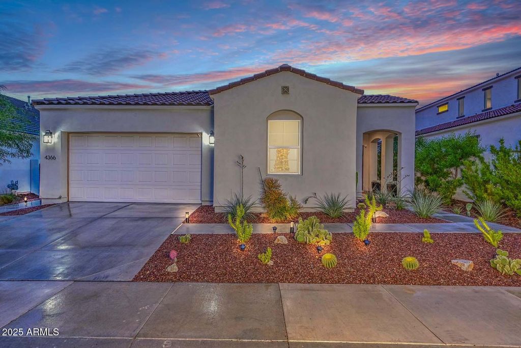 Photo of 4366 N 198th Drive, Litchfield Park, AZ 85340 (MLS # 6950022)