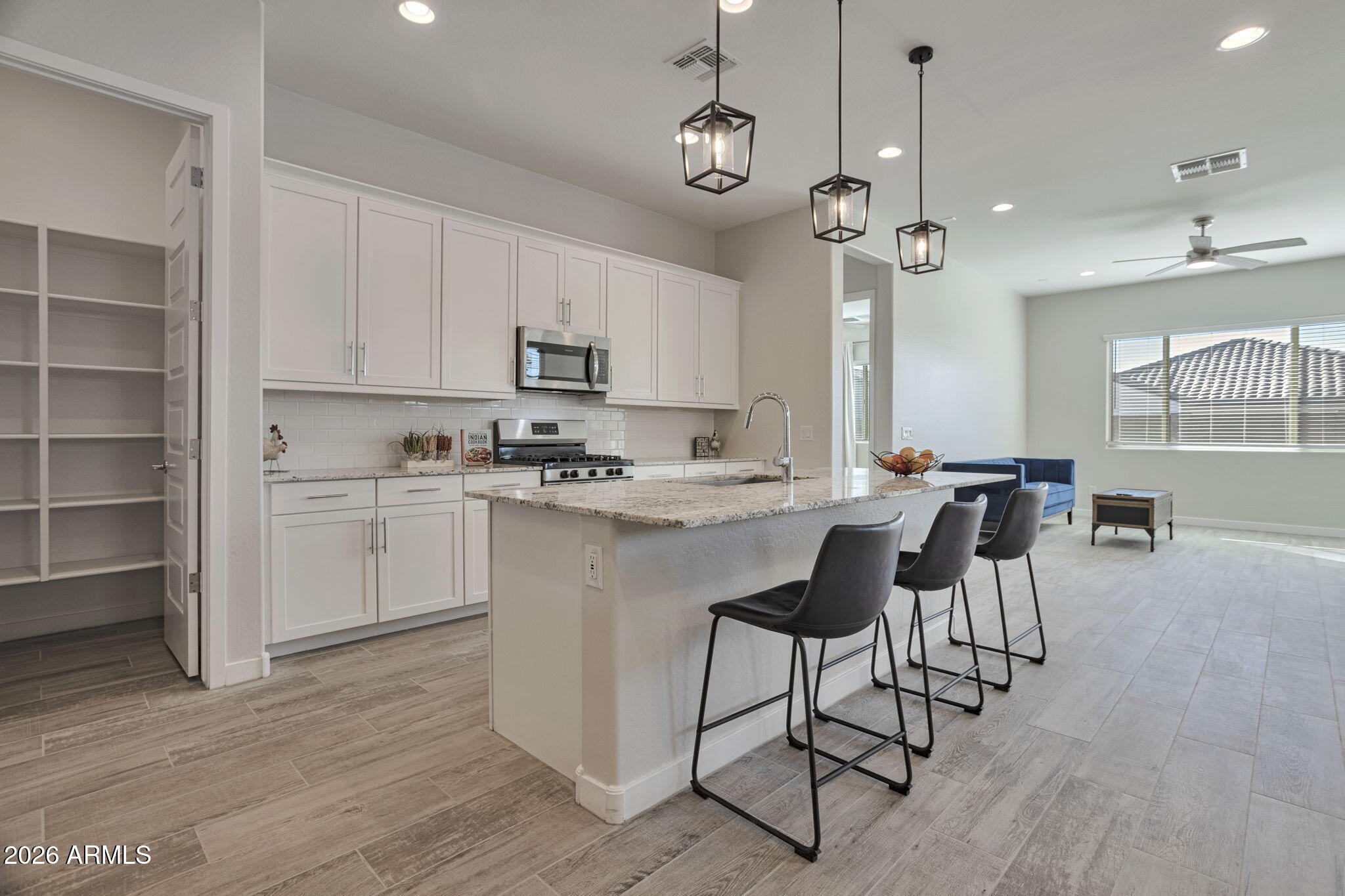 19003 W Sierra Street