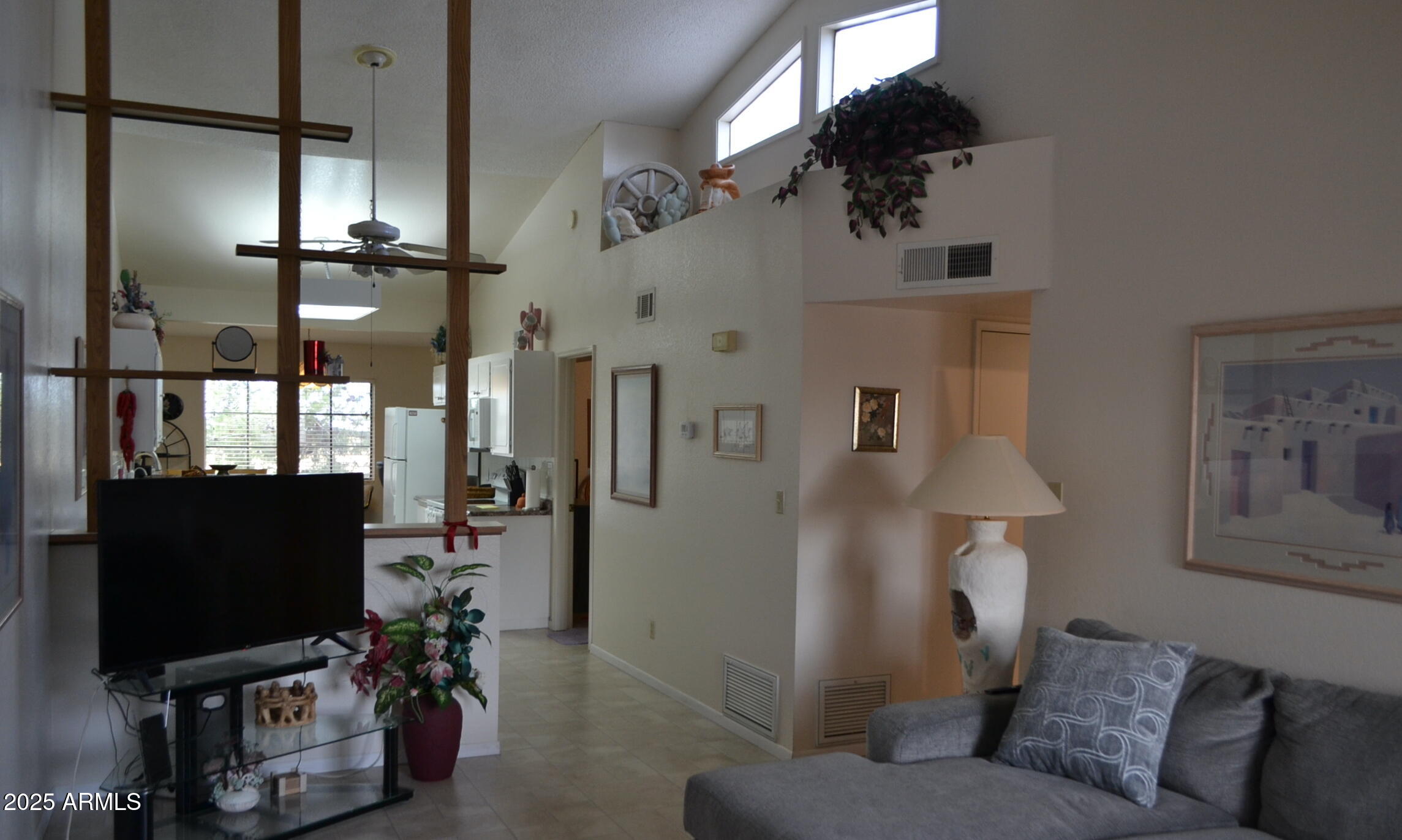 455 S DELAWARE Drive 112