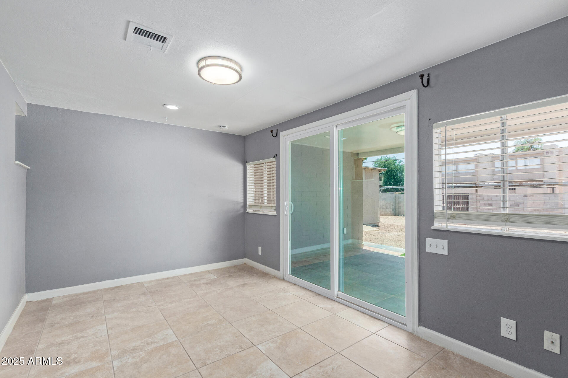 3539 W DAVIDSON Lane