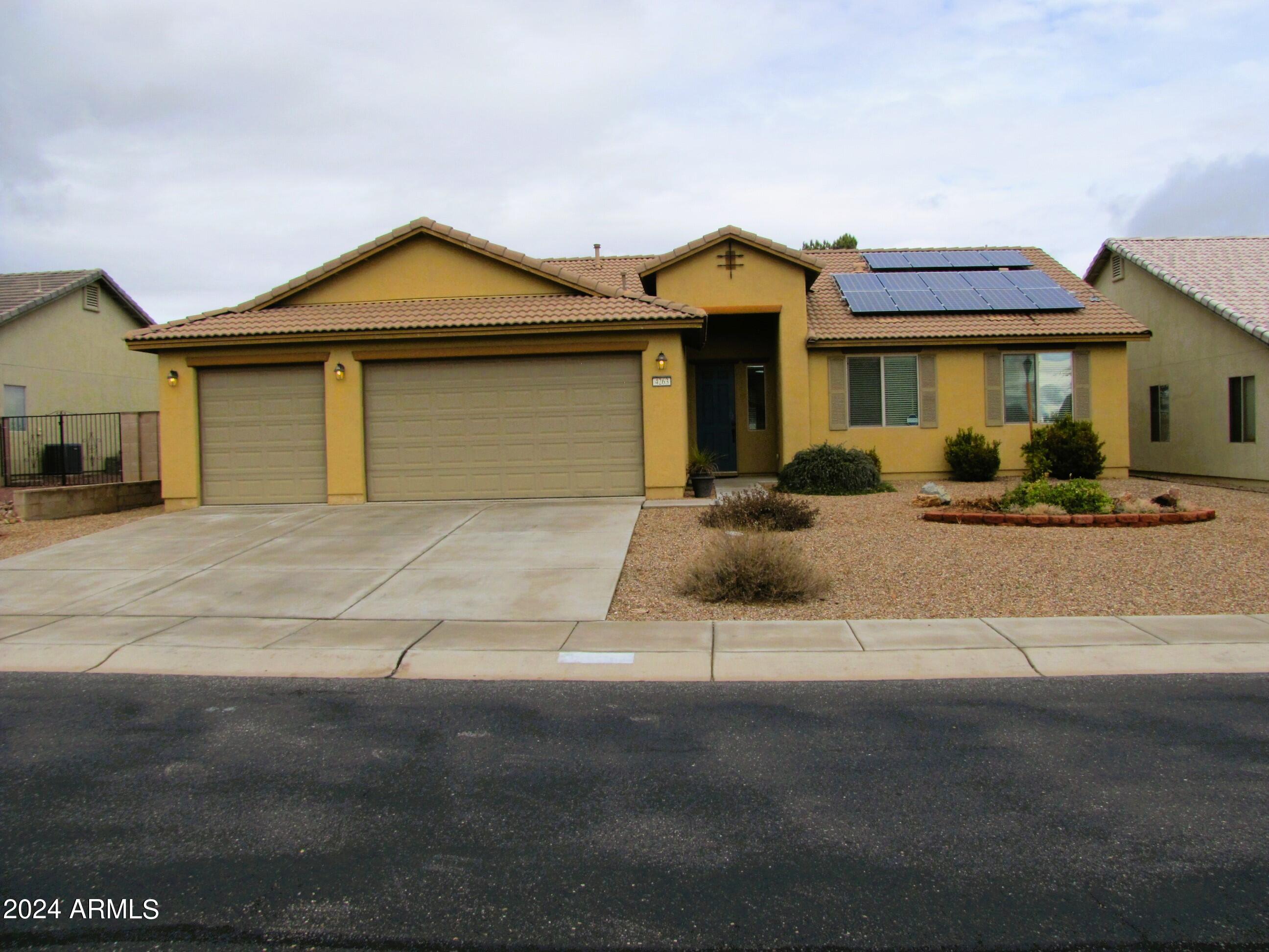 ESTATES AT HOLIDAY - Residential Lease