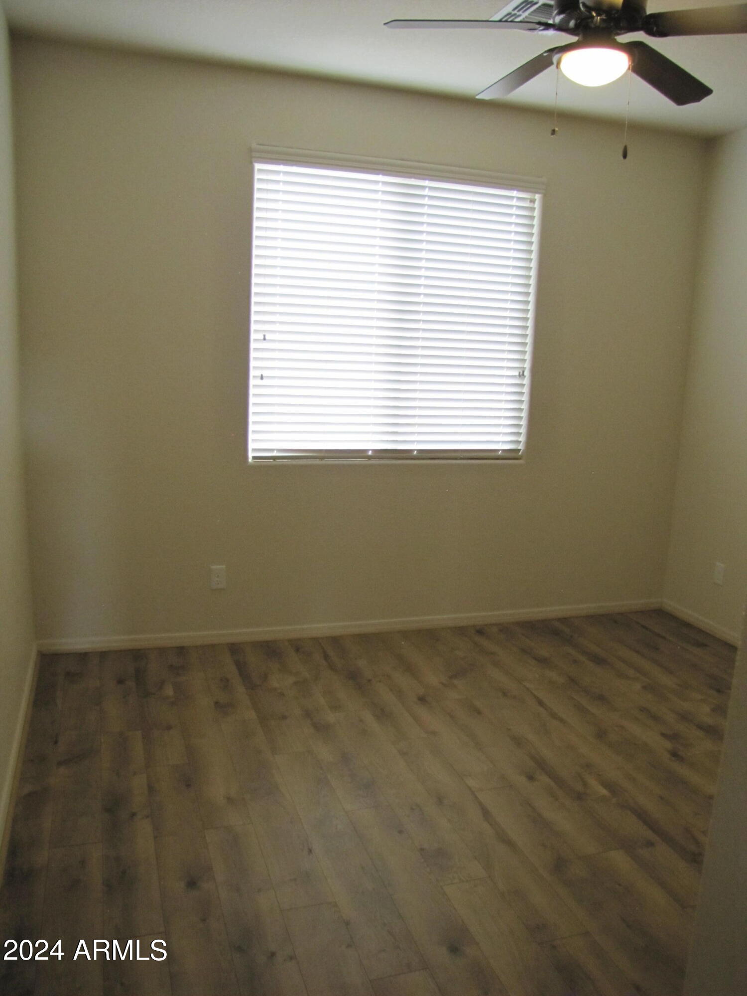 ESTATES AT HOLIDAY - Residential Lease