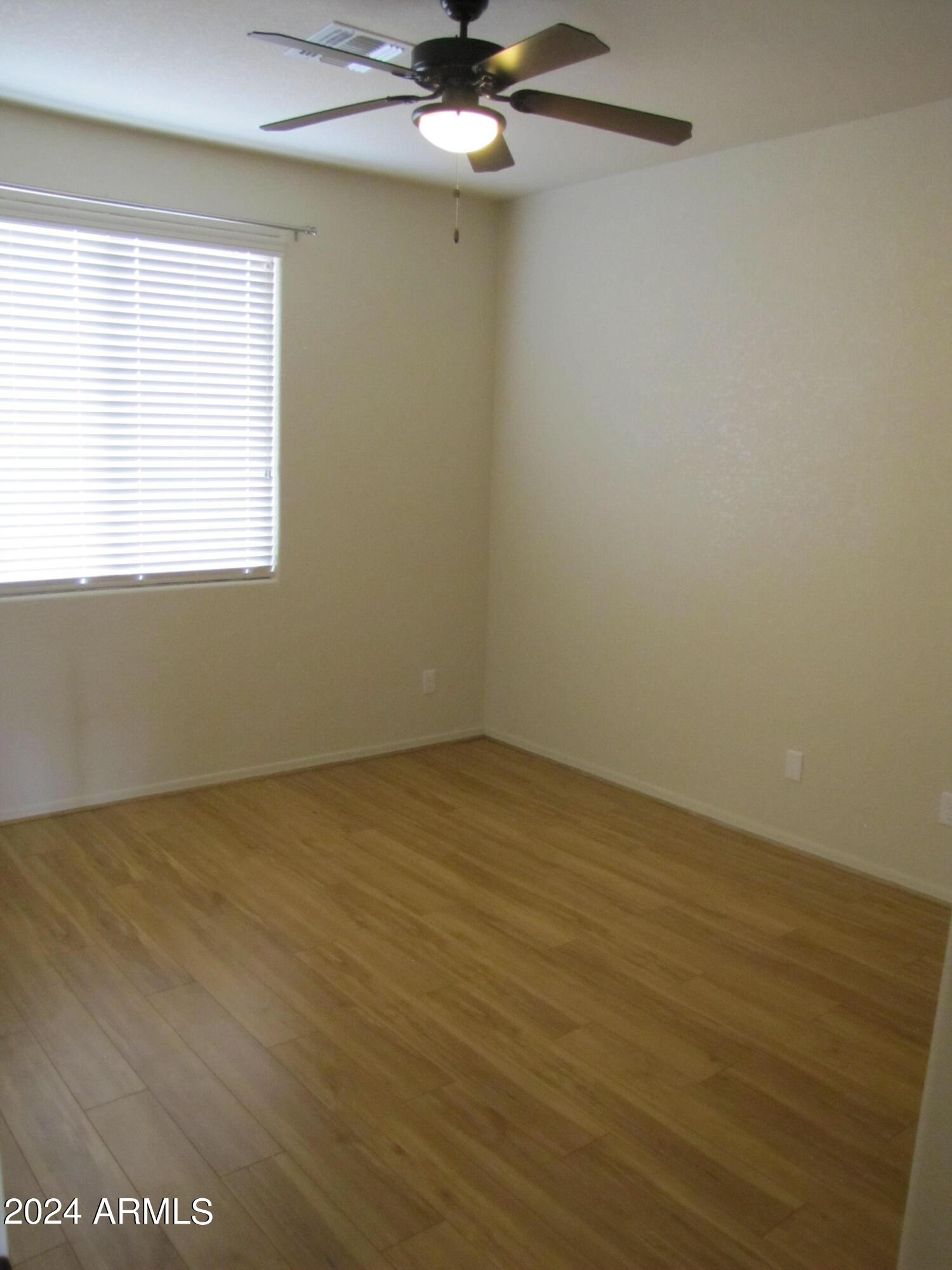 ESTATES AT HOLIDAY - Residential Lease
