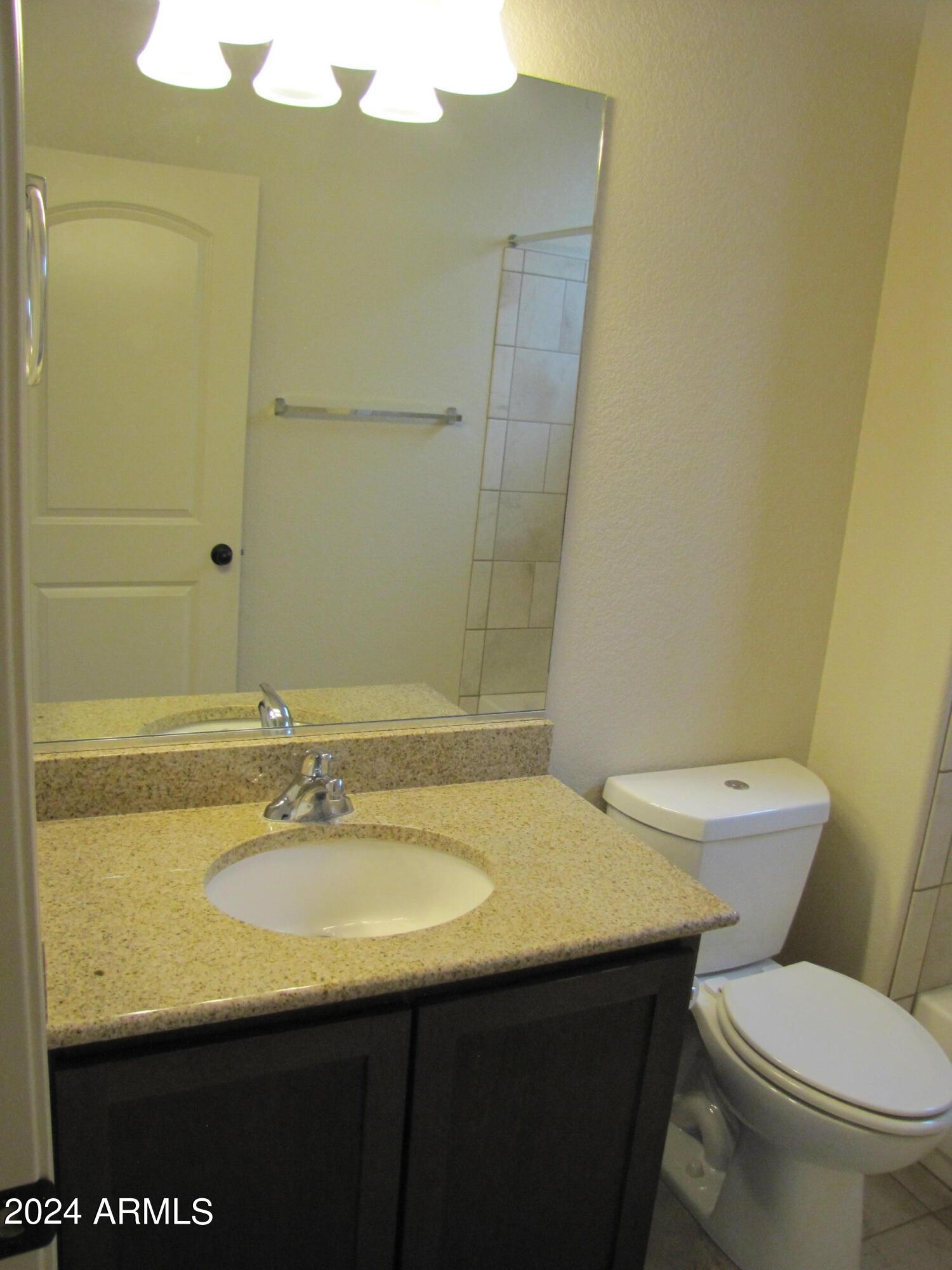 ESTATES AT HOLIDAY - Residential Lease