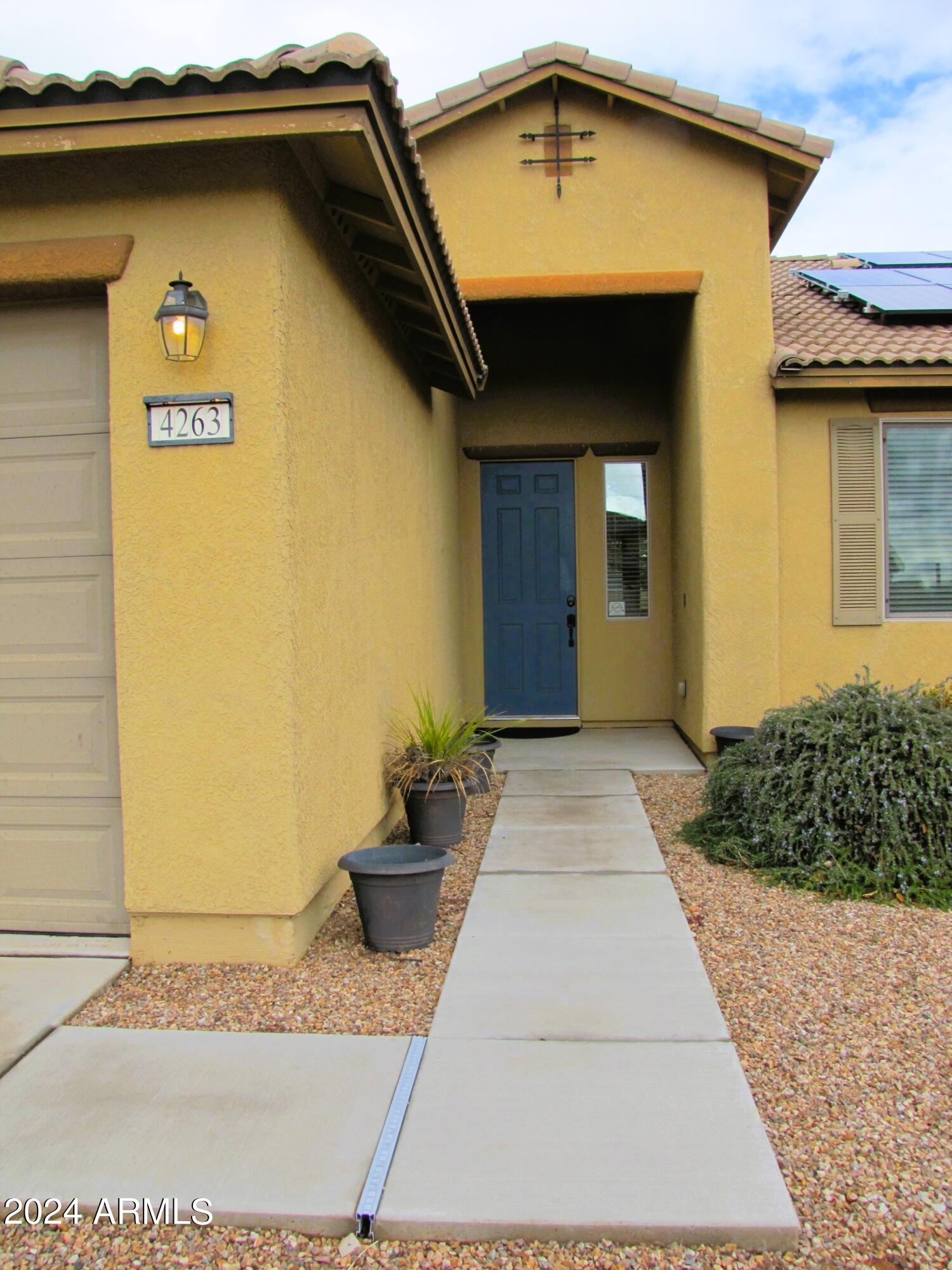 ESTATES AT HOLIDAY - Residential Lease