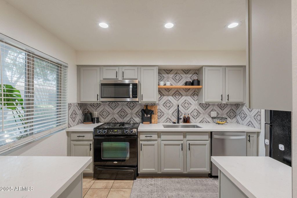 Photo of 3402 N 32nd Street #163, Phoenix, AZ 85018 (MLS # 7022692)