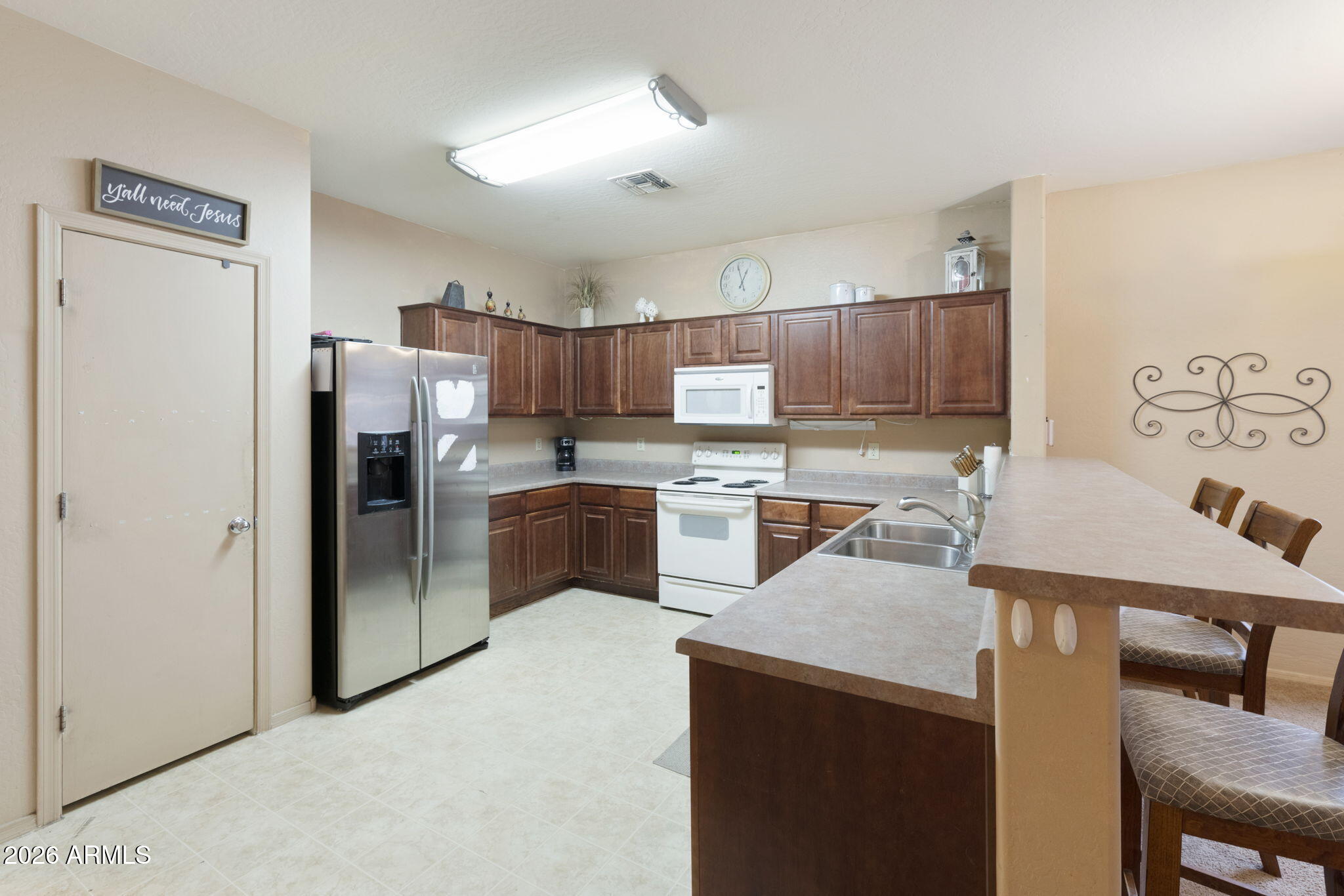 39013 N Luke Lane