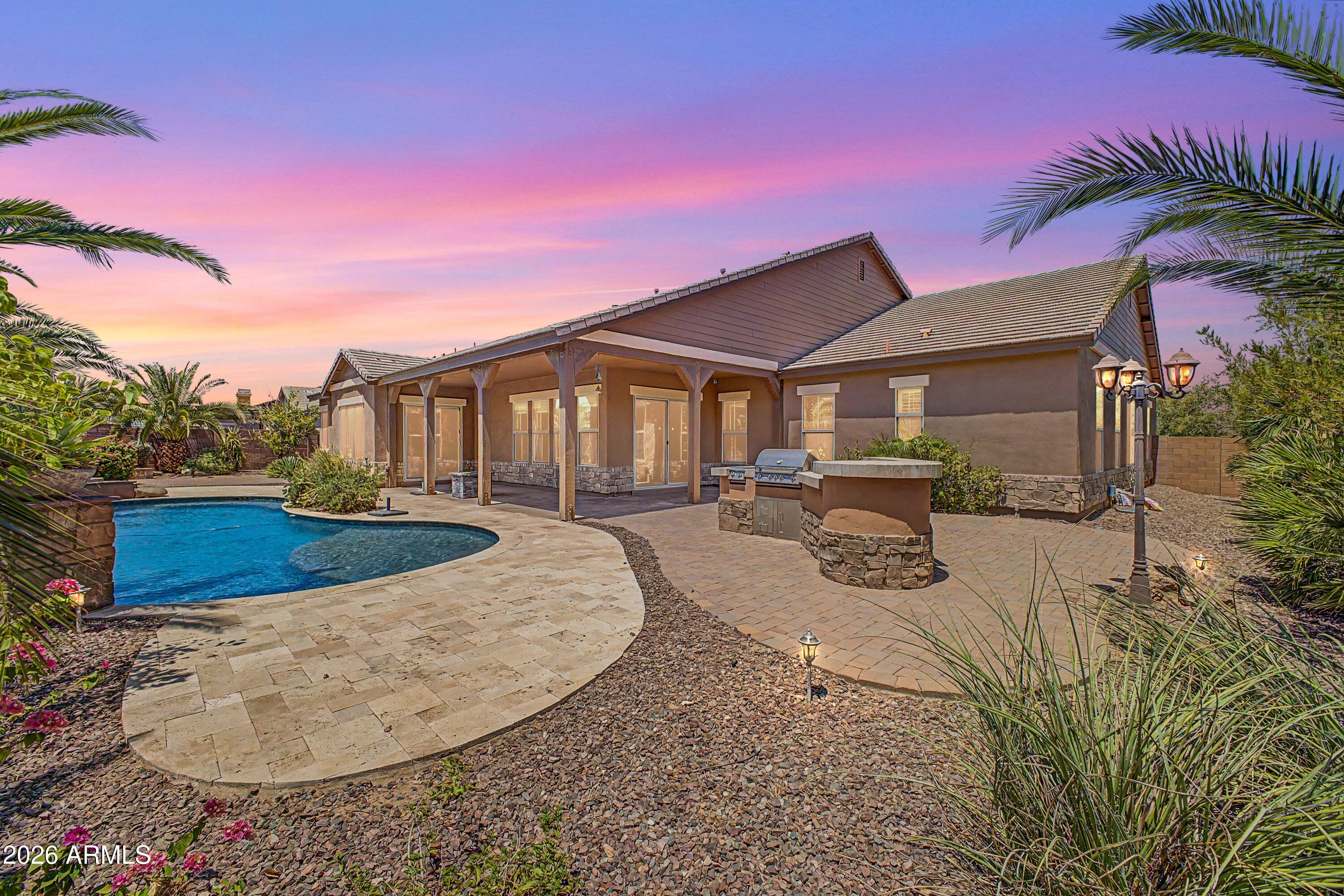 3139 E HARWELL Road