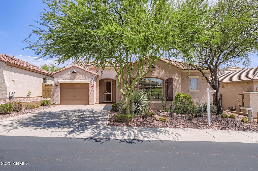 Photo of 3330 W Ravina Lane, Anthem, AZ 85086 (MLS # 6883393)