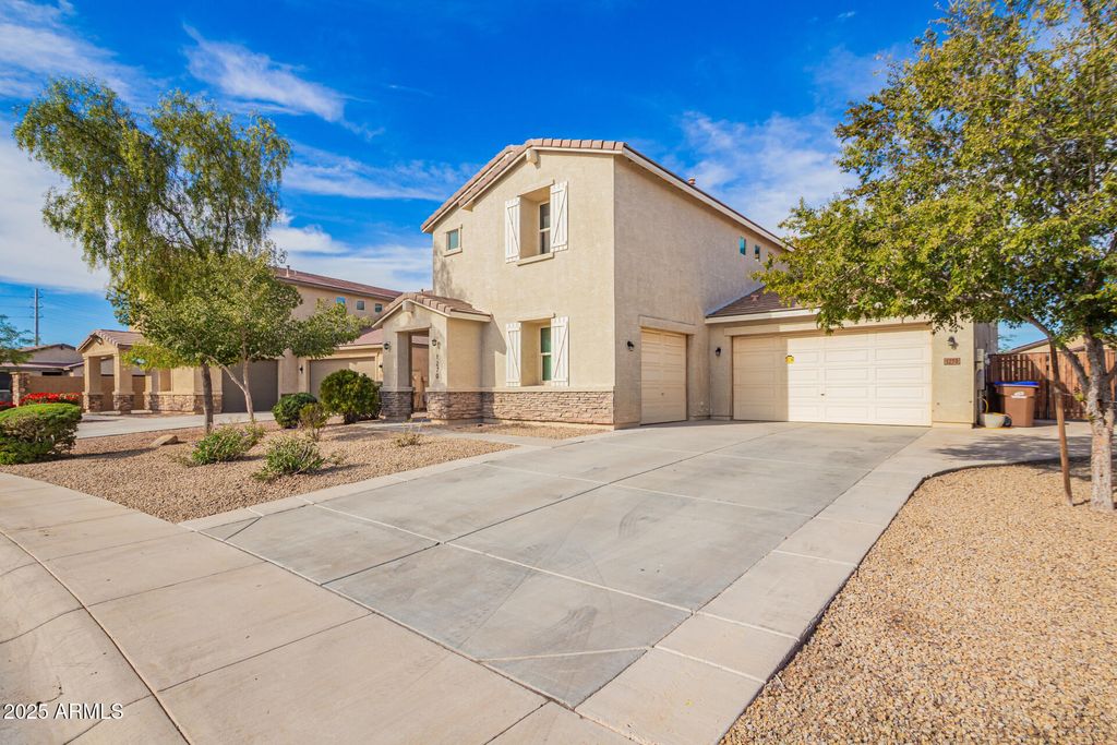 Photo of 1270 W Carlsbad Drive, San Tan Valley, AZ 85140 (MLS # 6952251)