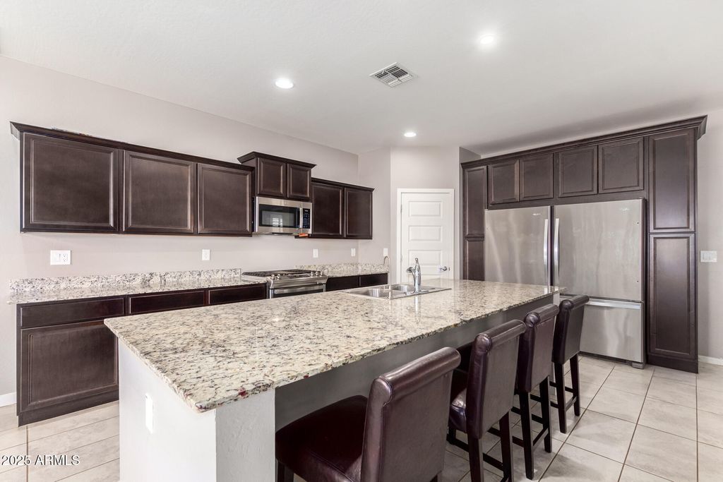 Photo of 1270 W Carlsbad Drive, San Tan Valley, AZ 85140 (MLS # 6952251)