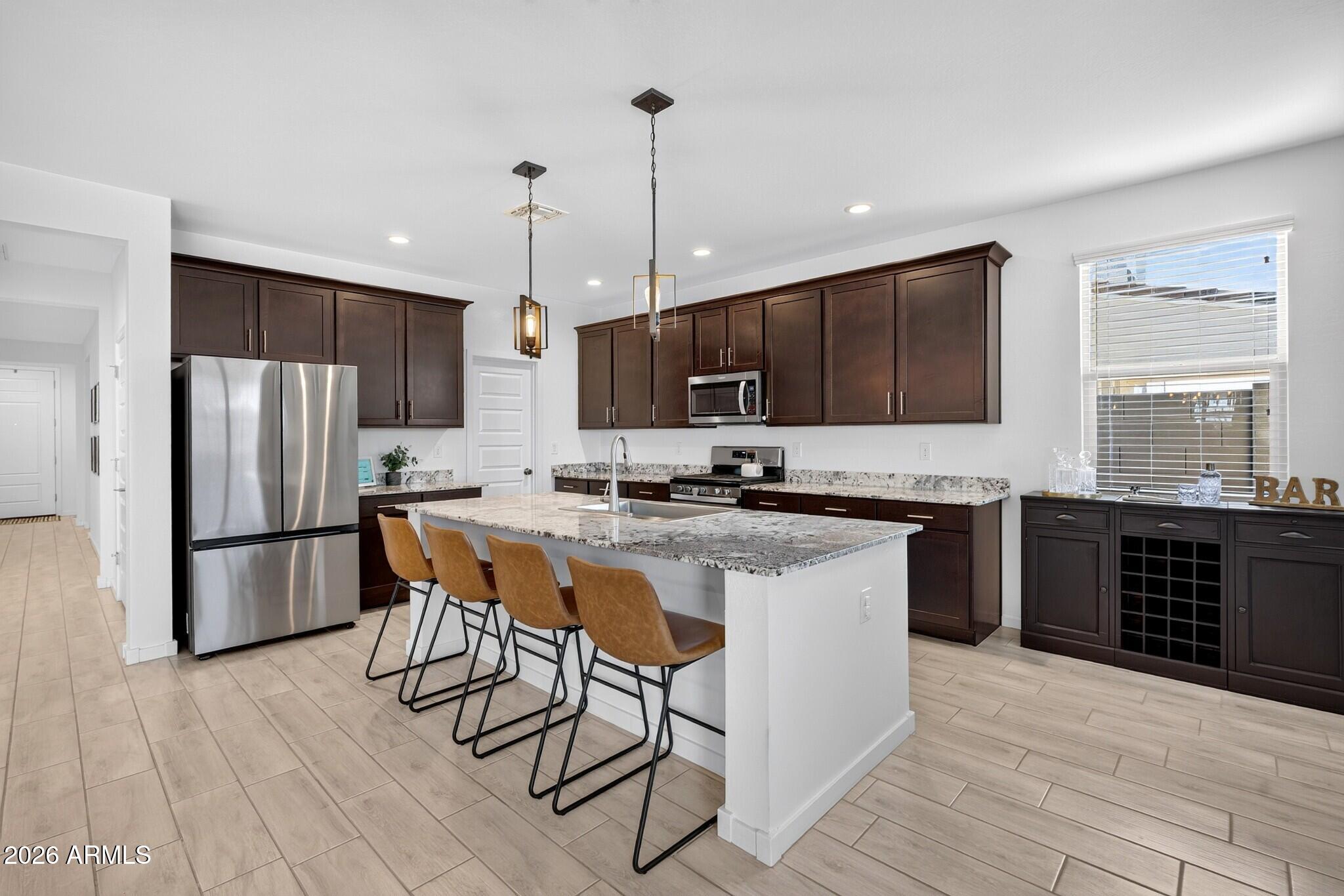 728 W MAGENA Drive