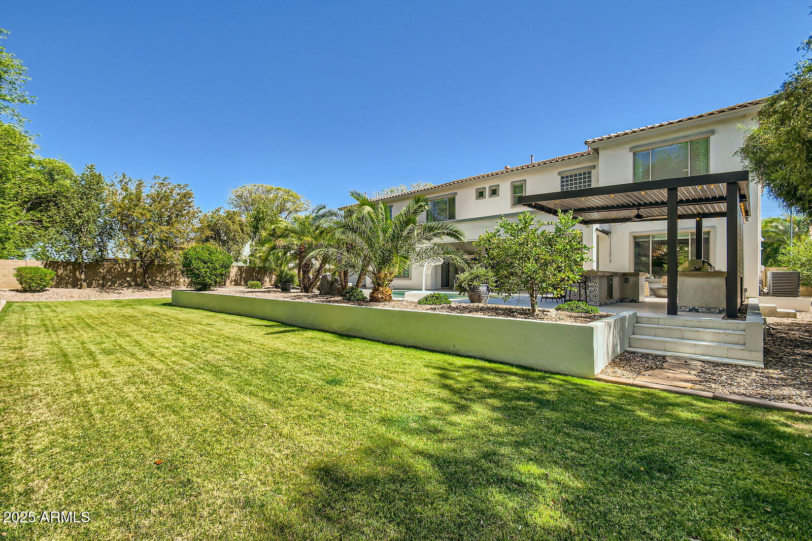 1890 E SAGITTARIUS Place