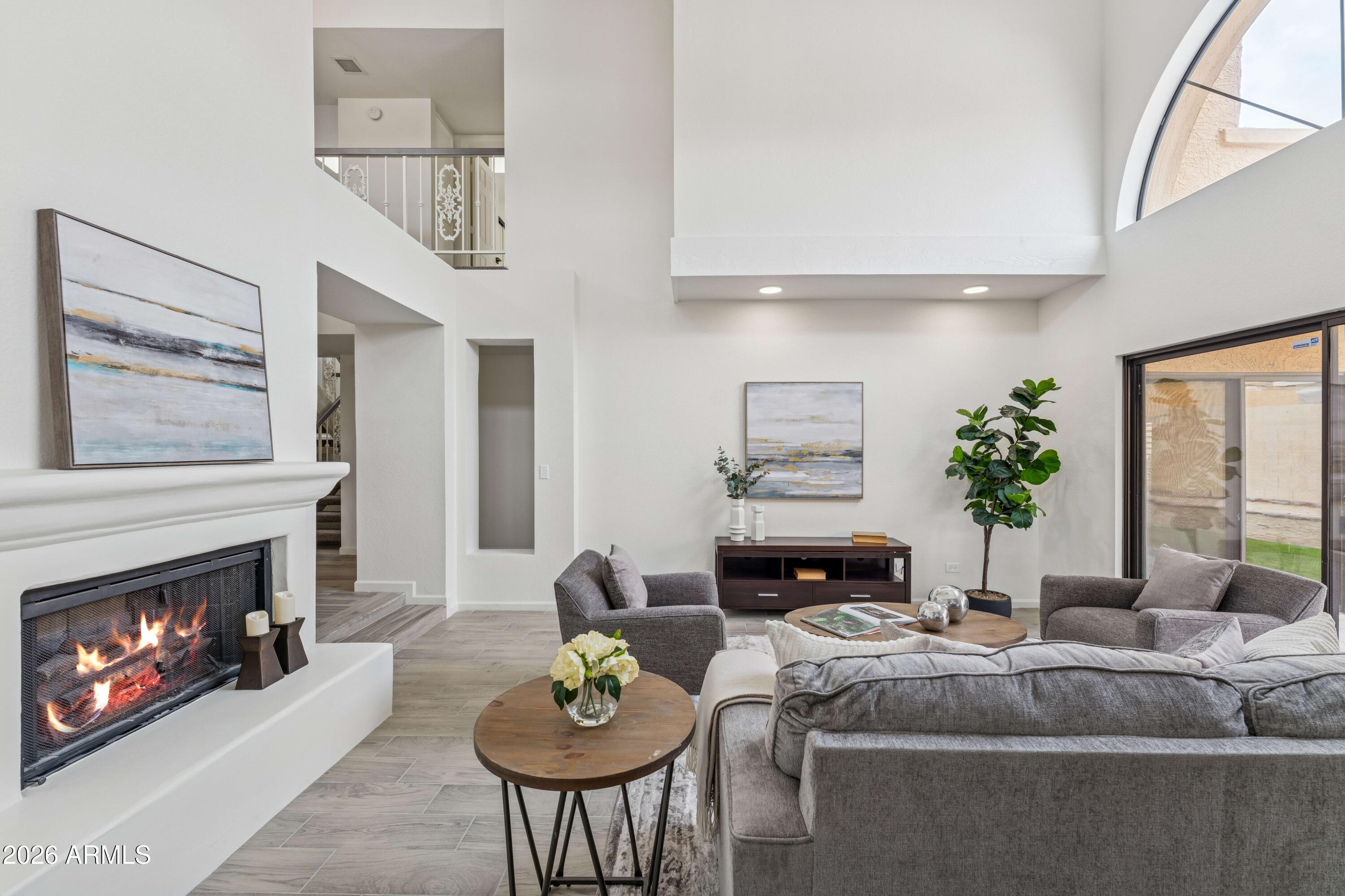 1024 E SAHUARO Drive